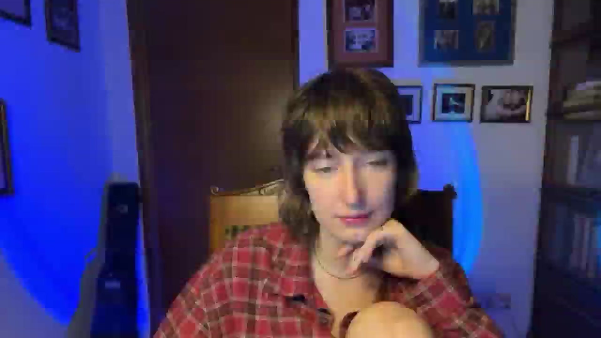Gallery image thumbnail from LoooneyTunes's myfreecams stream on, 11/23/2025, 15:59 image 9 of 20