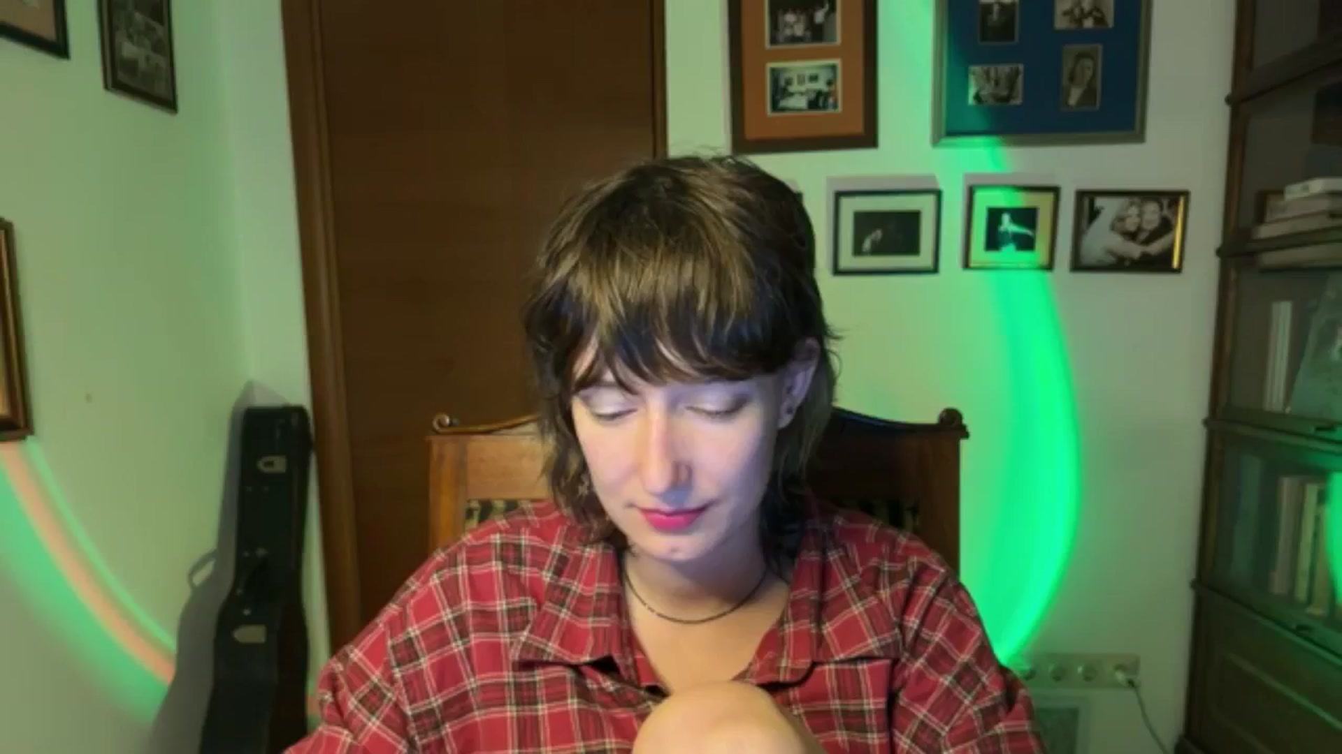 Gallery image thumbnail from LoooneyTunes's myfreecams stream on, 11/23/2025, 16:18 image 5 of 20