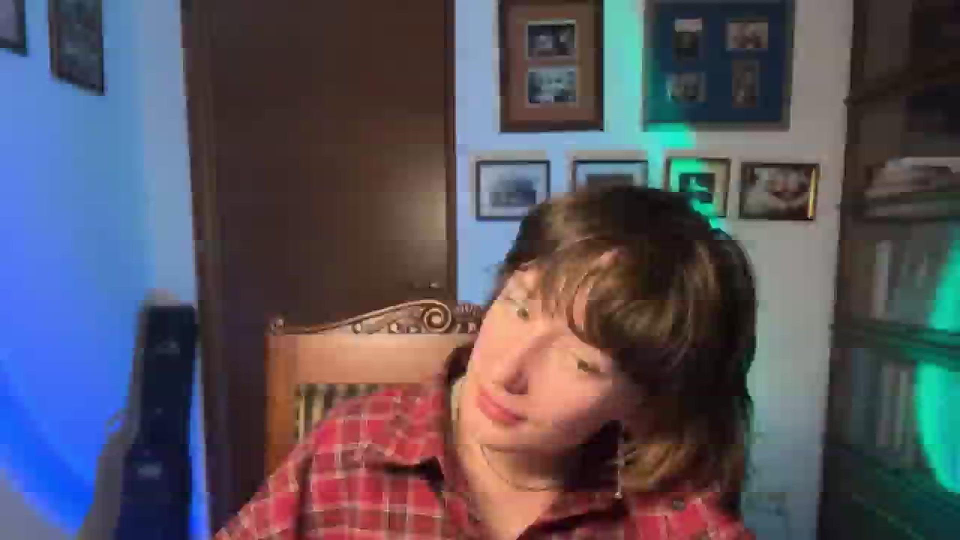 Gallery image thumbnail from LoooneyTunes's myfreecams stream on, 11/23/2025, 19:00 image 13 of 20