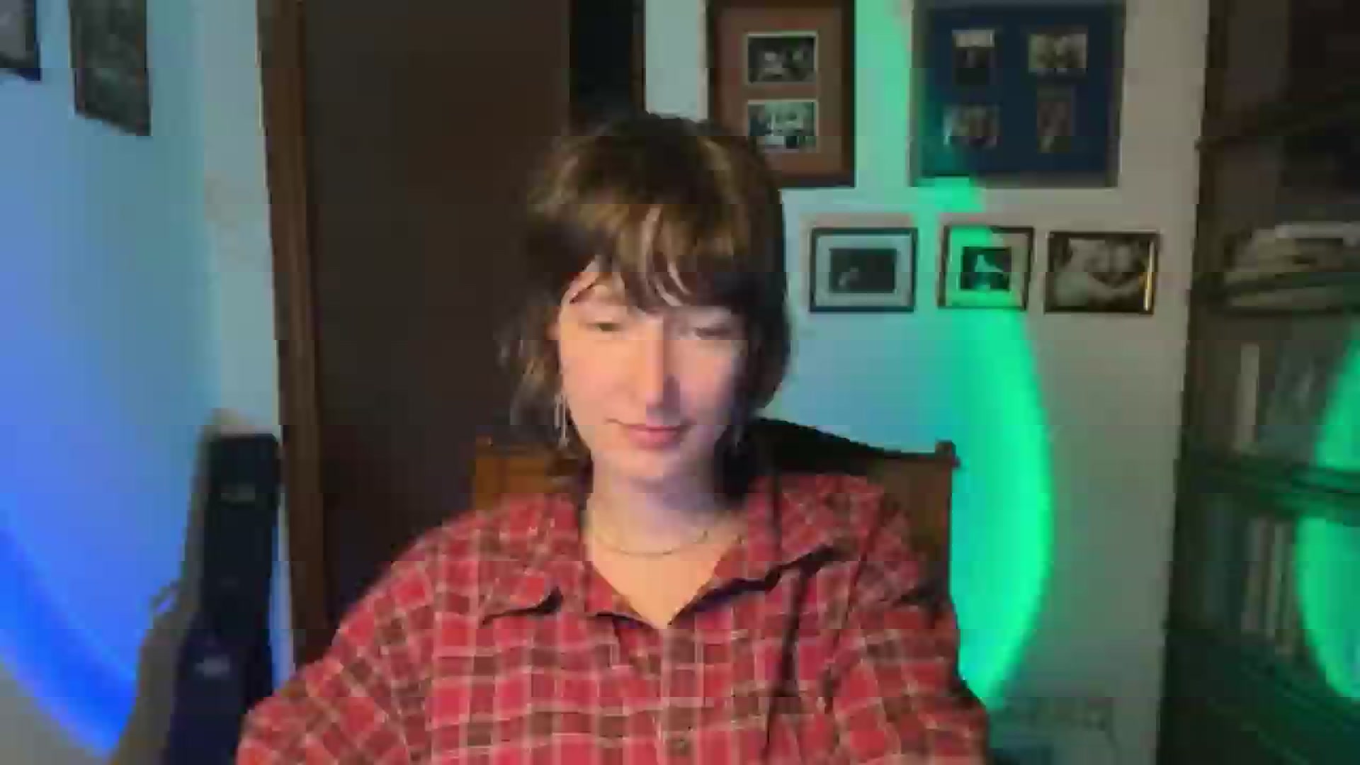 Gallery image thumbnail from LoooneyTunes's myfreecams stream on, 11/23/2025, 19:27 image 3 of 20