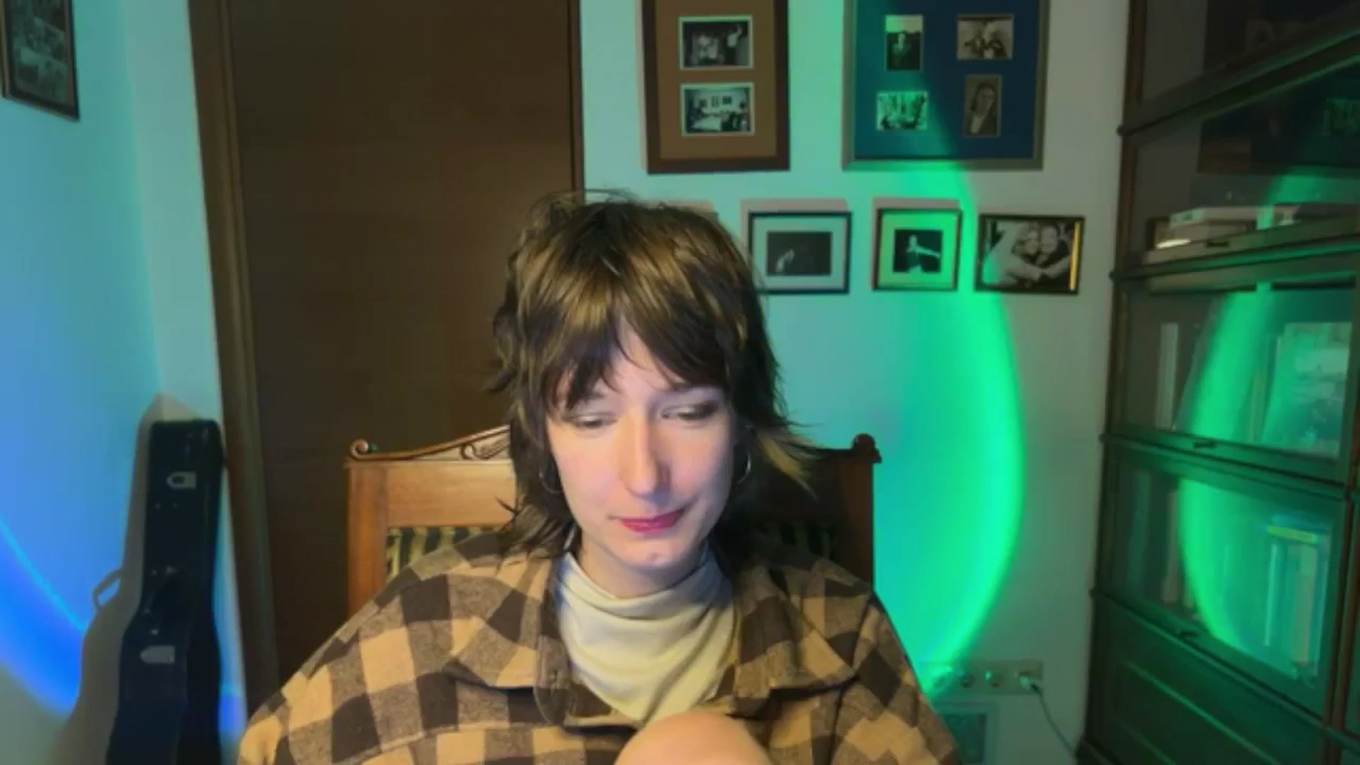 Gallery image thumbnail from LoooneyTunes's myfreecams stream on, 11/28/2025, 16:39 image 19 of 20