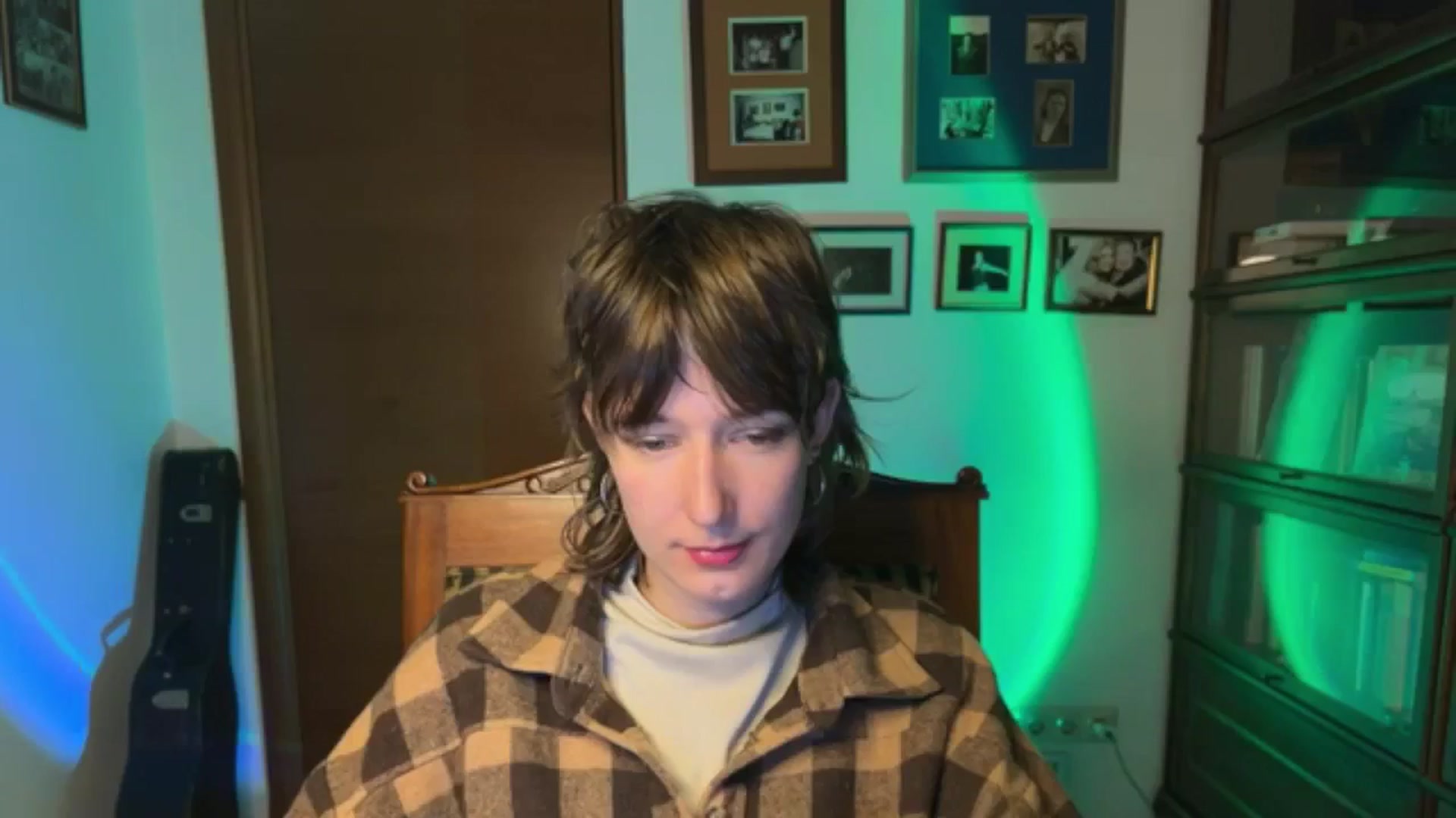 Gallery image thumbnail from LoooneyTunes's myfreecams stream on, 11/28/2025, 17:10 image 9 of 20