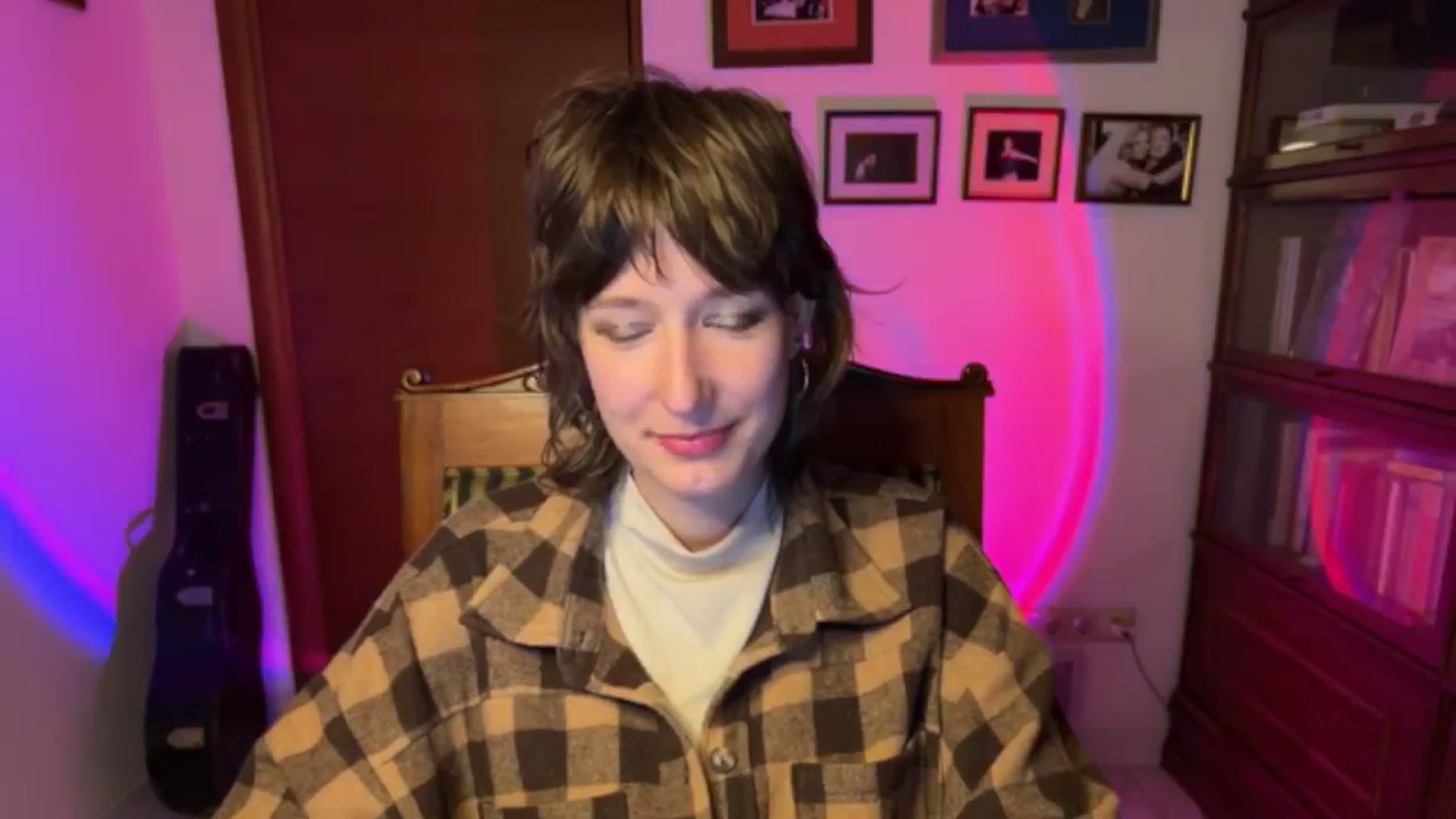 Gallery image thumbnail from LoooneyTunes's myfreecams stream on, 11/28/2025, 18:33 image 9 of 20
