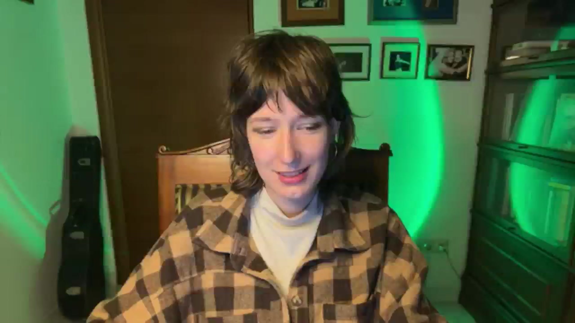 Gallery image thumbnail from LoooneyTunes's myfreecams stream on, 11/28/2025, 18:33 image 12 of 20