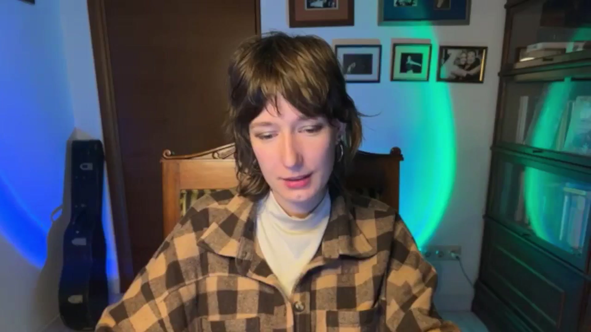 Gallery image thumbnail from LoooneyTunes's myfreecams stream on, 11/28/2025, 18:33 image 17 of 20