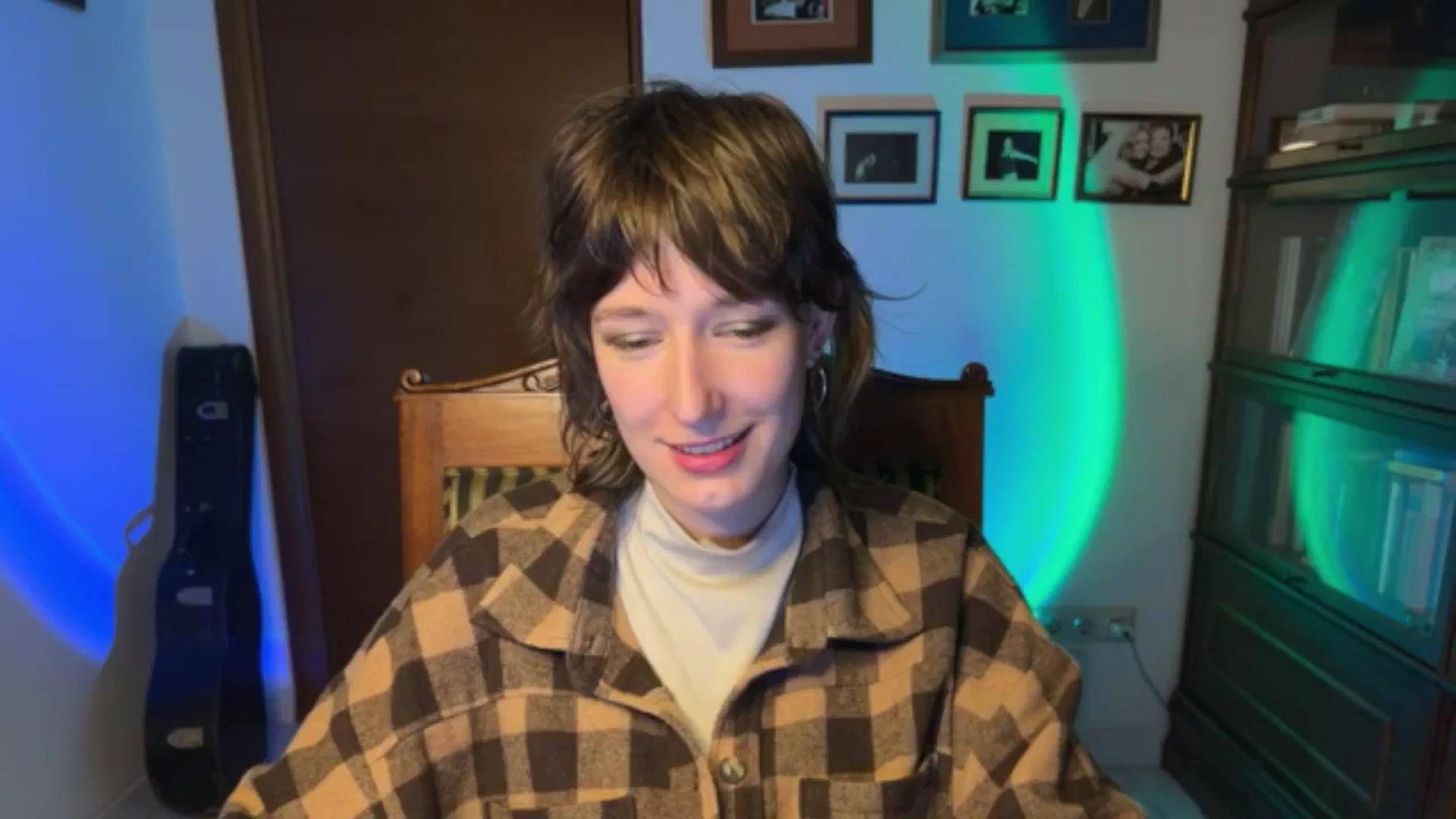 Gallery image thumbnail from LoooneyTunes's myfreecams stream on, 11/28/2025, 18:33 image 14 of 20