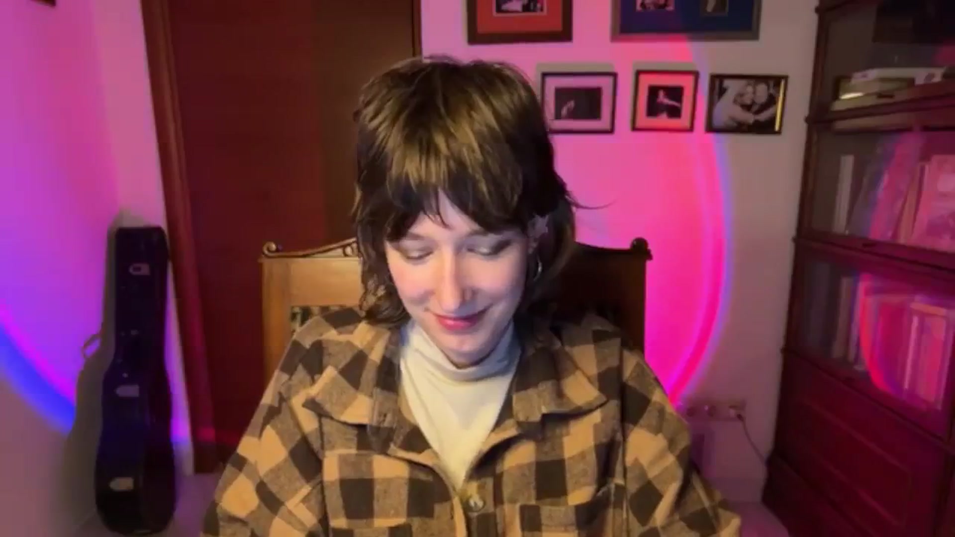 Gallery image thumbnail from LoooneyTunes's myfreecams stream on, 11/28/2025, 18:33 image 6 of 20