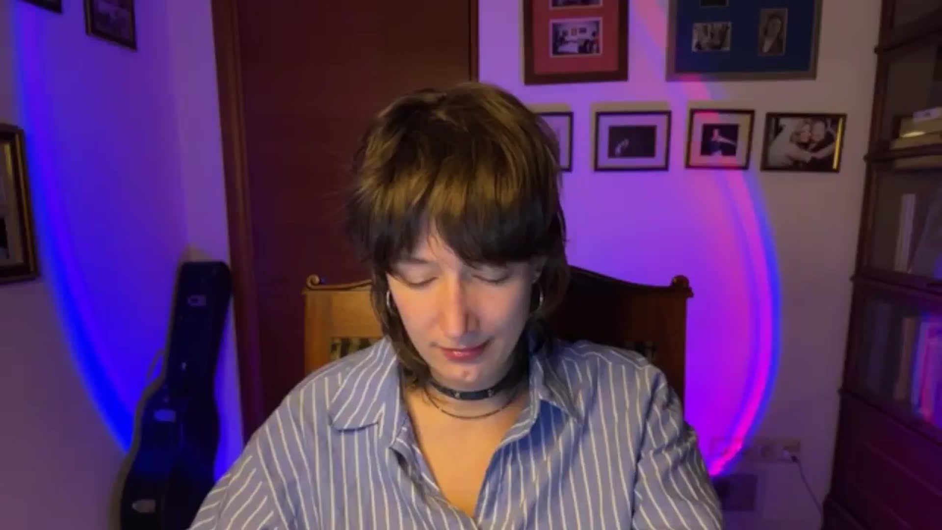 Gallery image thumbnail from LoooneyTunes's myfreecams stream on, 12/11/2025, 19:18 image 1 of 20