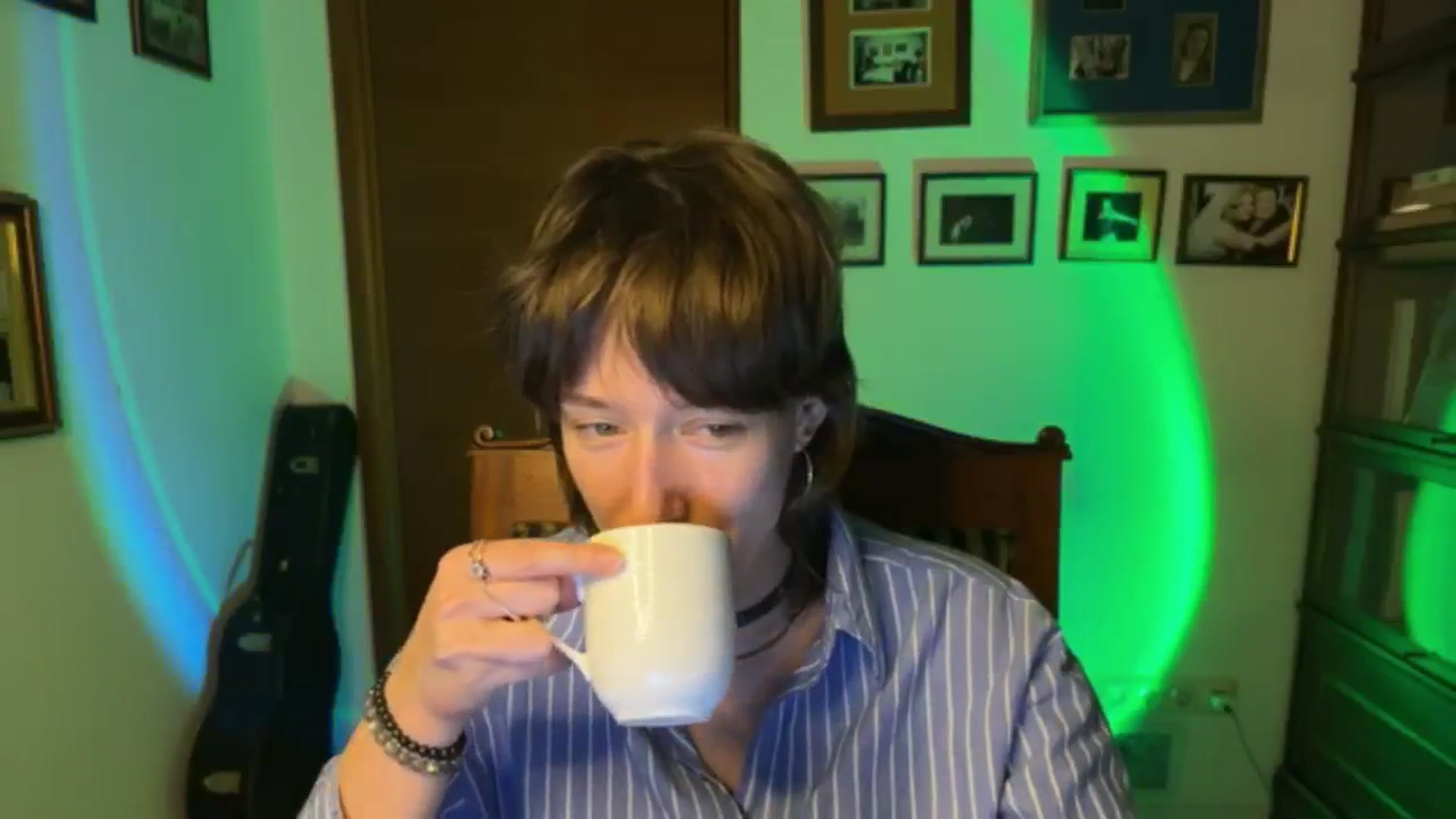Gallery image thumbnail from LoooneyTunes's myfreecams stream on, 12/11/2025, 19:18 image 8 of 20
