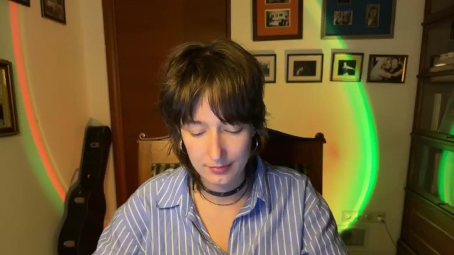 Gallery image thumbnail from LoooneyTunes's myfreecams stream on, 12/11/2025, 20:31 image 6 of 20