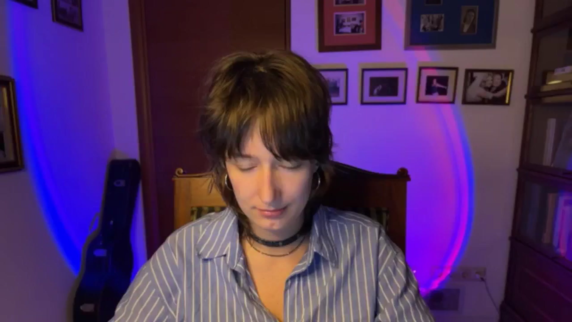 Gallery image thumbnail from LoooneyTunes's myfreecams stream on, 12/11/2025, 20:31 image 3 of 20