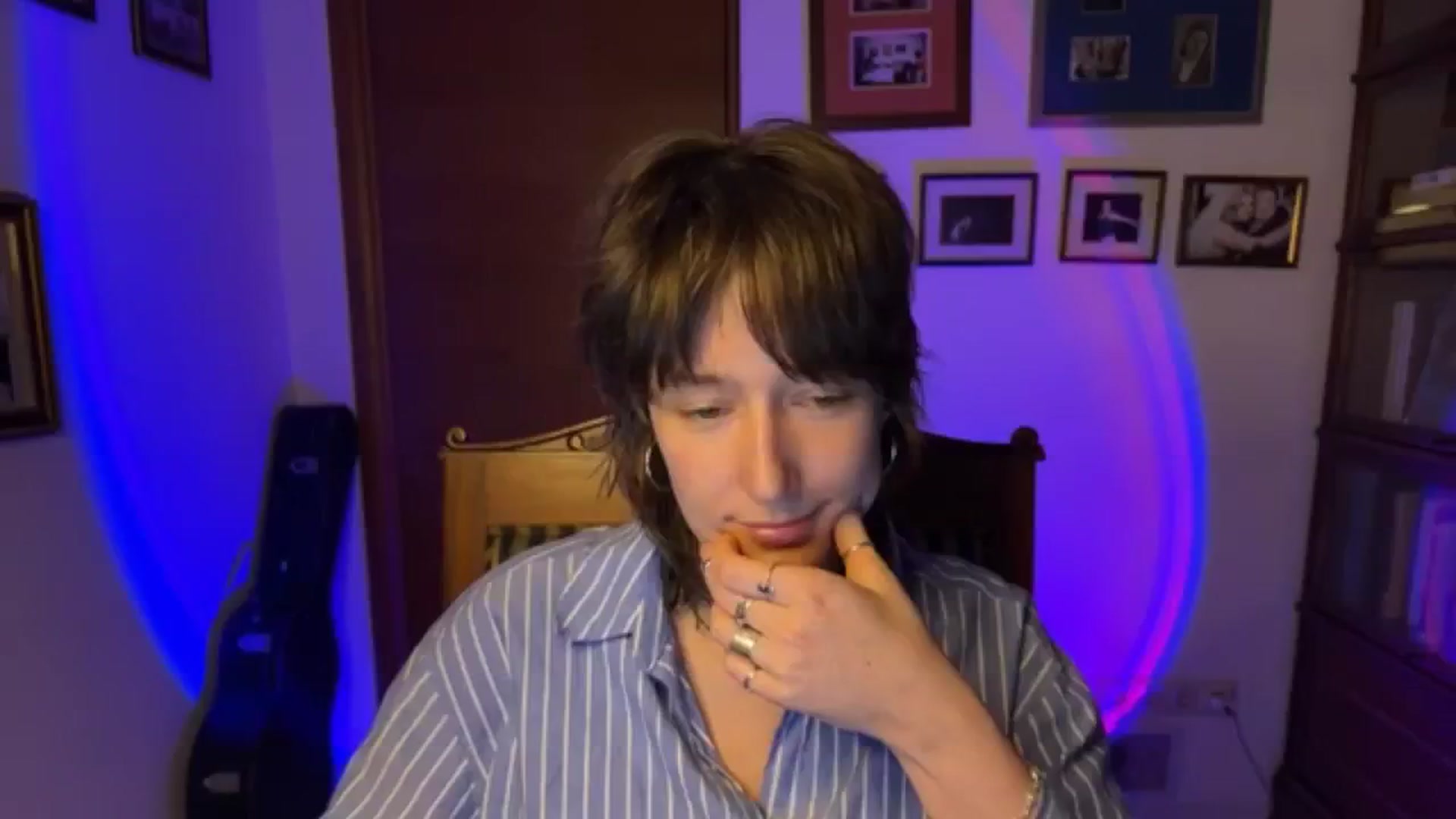 Gallery image thumbnail from LoooneyTunes's myfreecams stream on, 12/11/2025, 20:31 image 5 of 20