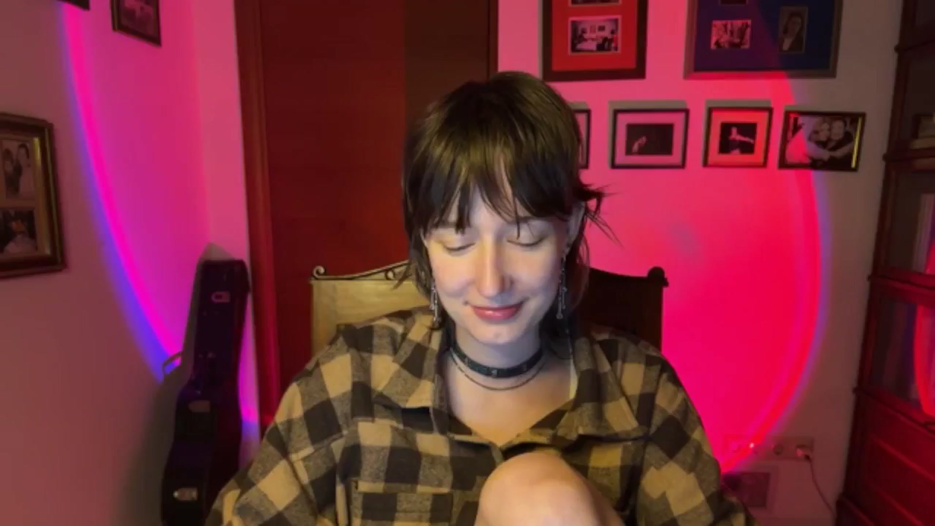Gallery image thumbnail from LoooneyTunes's myfreecams stream on, 12/16/2025, 17:40 image 20 of 20