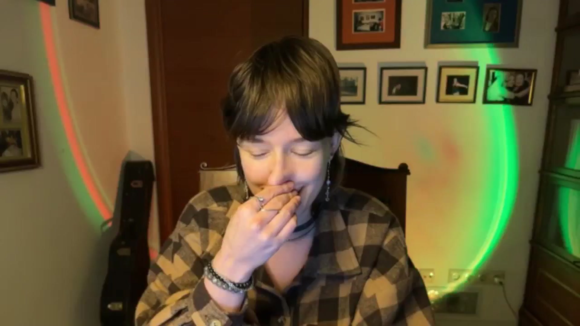Gallery image thumbnail from LoooneyTunes's myfreecams stream on, 12/16/2025, 17:40 image 3 of 20