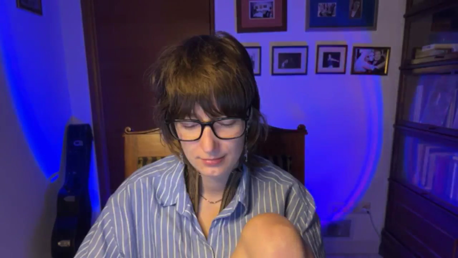 Gallery image thumbnail from LoooneyTunes's myfreecams stream on, 12/17/2025, 20:13 image 16 of 20