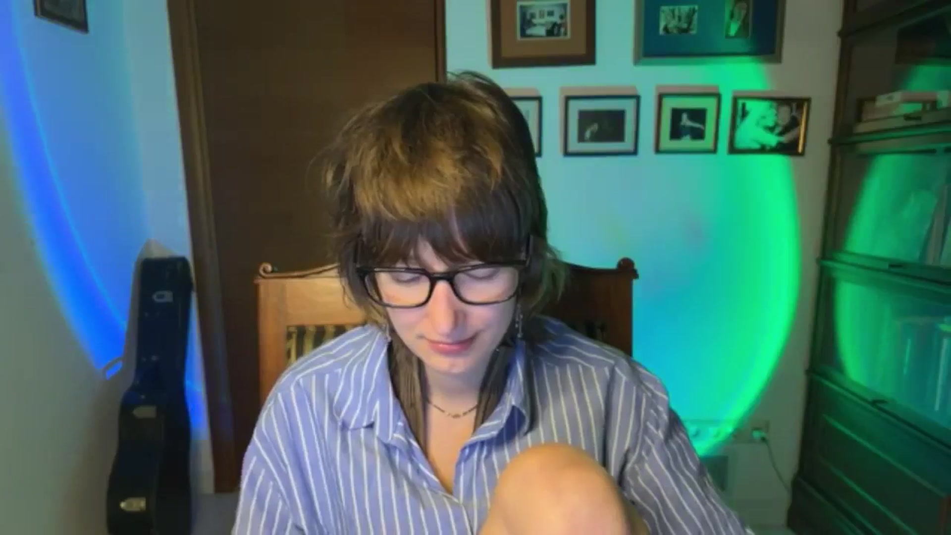 Gallery image thumbnail from LoooneyTunes's myfreecams stream on, 12/17/2025, 20:13 image 4 of 20