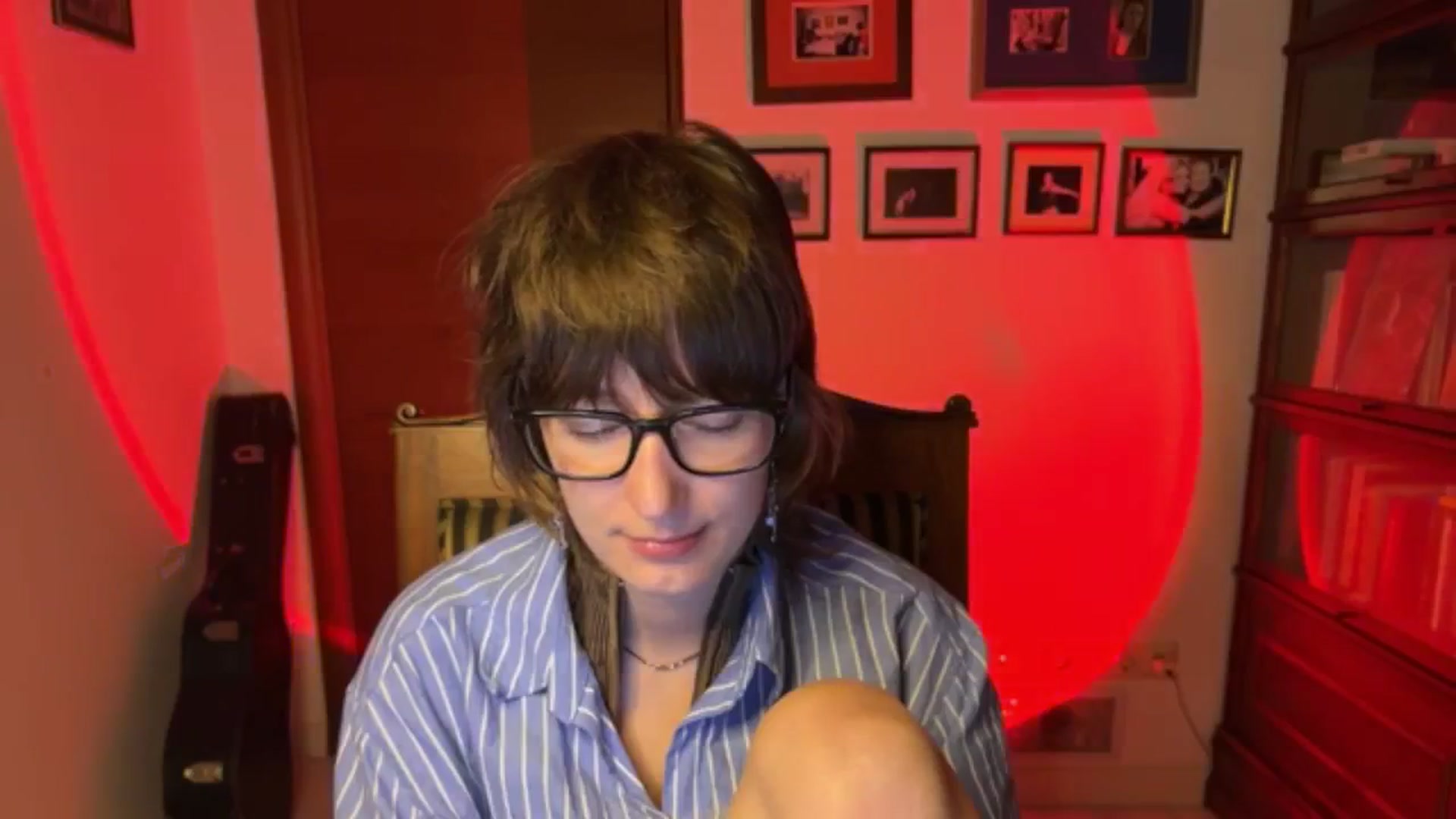 Gallery image thumbnail from LoooneyTunes's myfreecams stream on, 12/17/2025, 20:13 image 19 of 20