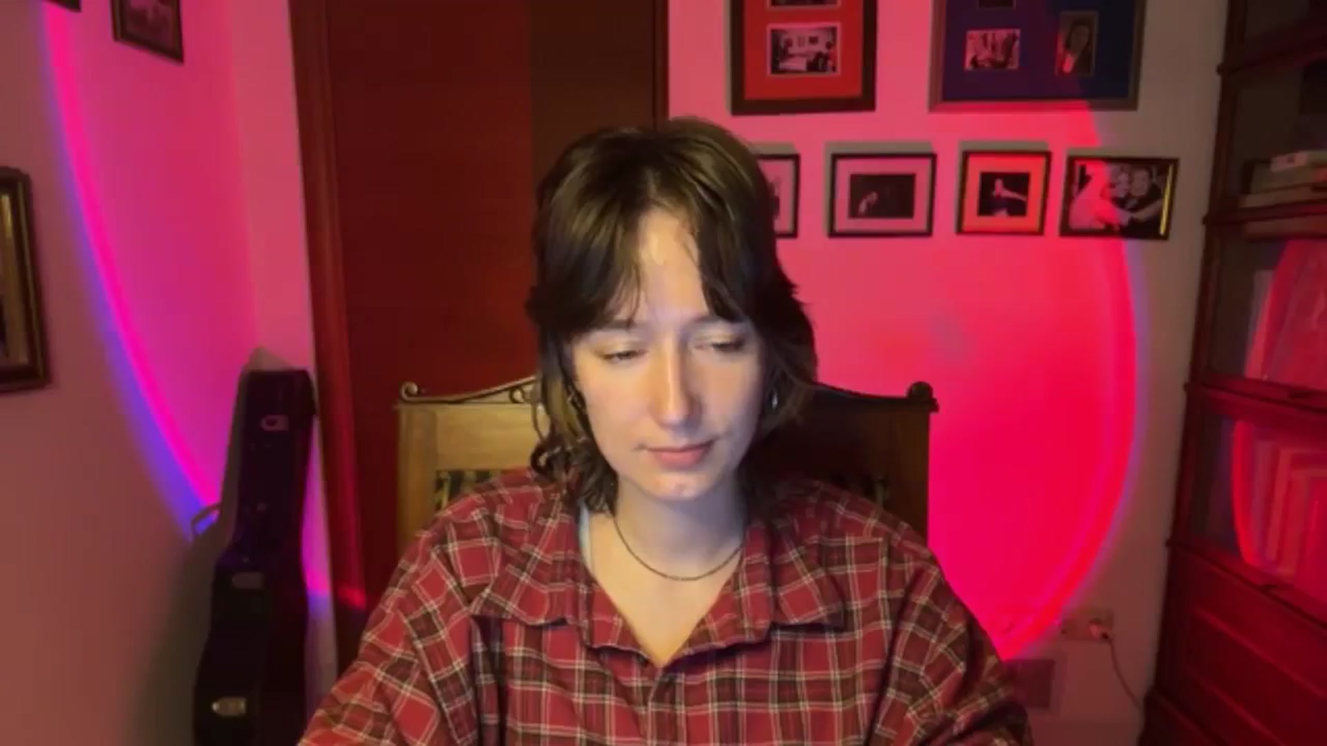 Gallery image thumbnail from LoooneyTunes's myfreecams stream on, 12/23/2025, 17:46 image 5 of 20