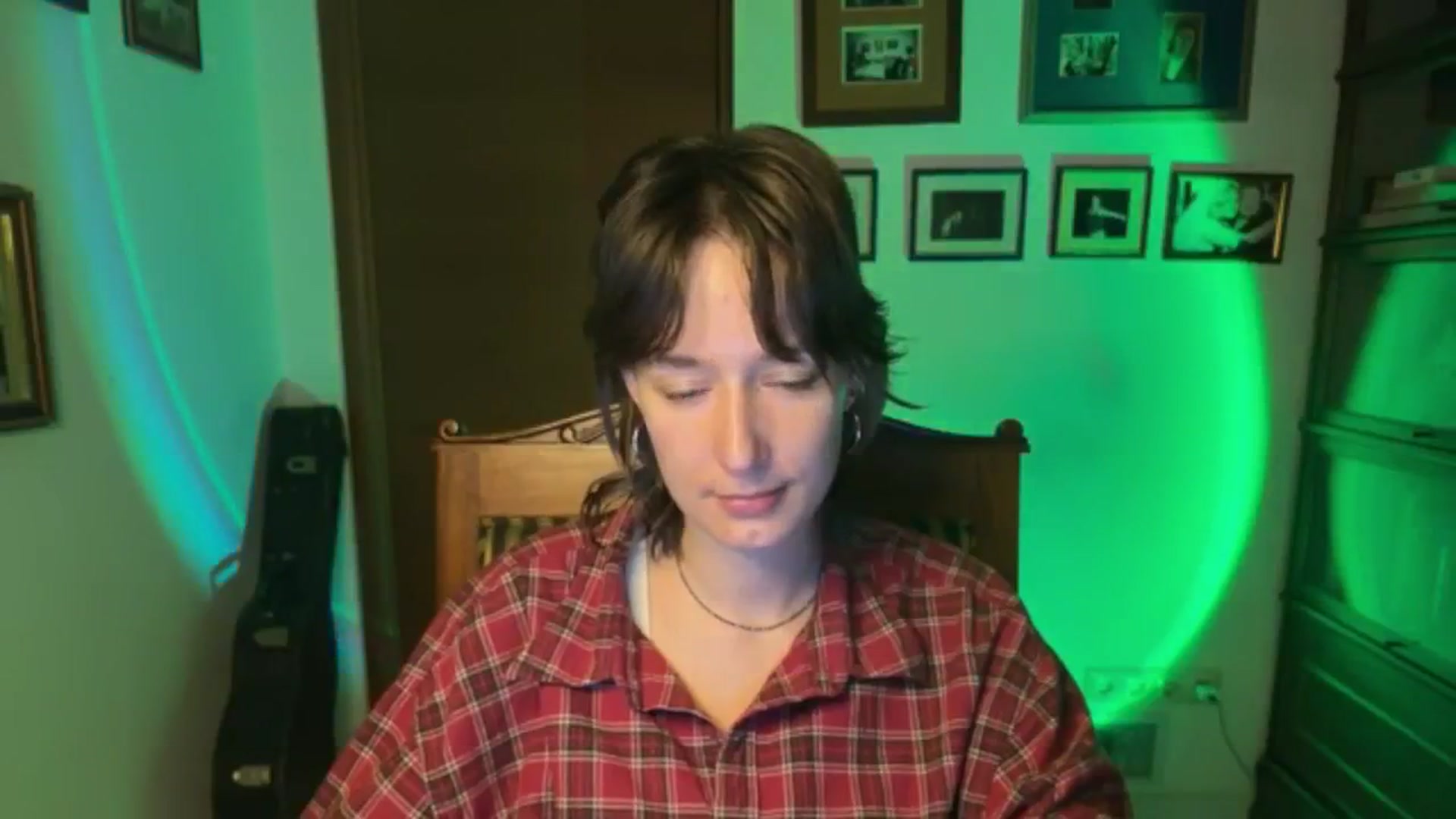 Gallery image thumbnail from LoooneyTunes's myfreecams stream on, 12/23/2025, 17:46 image 8 of 20