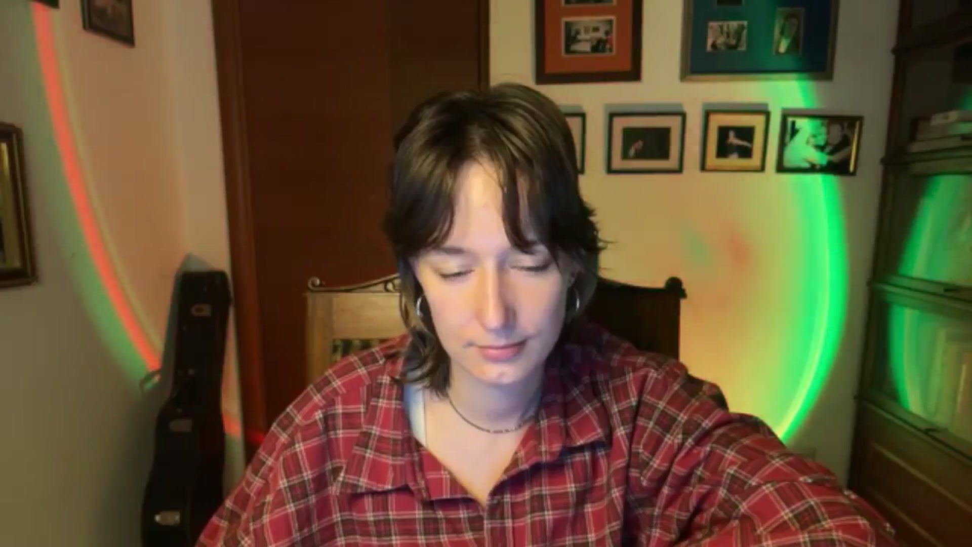 Gallery image thumbnail from LoooneyTunes's myfreecams stream on, 12/23/2025, 17:46 image 12 of 20