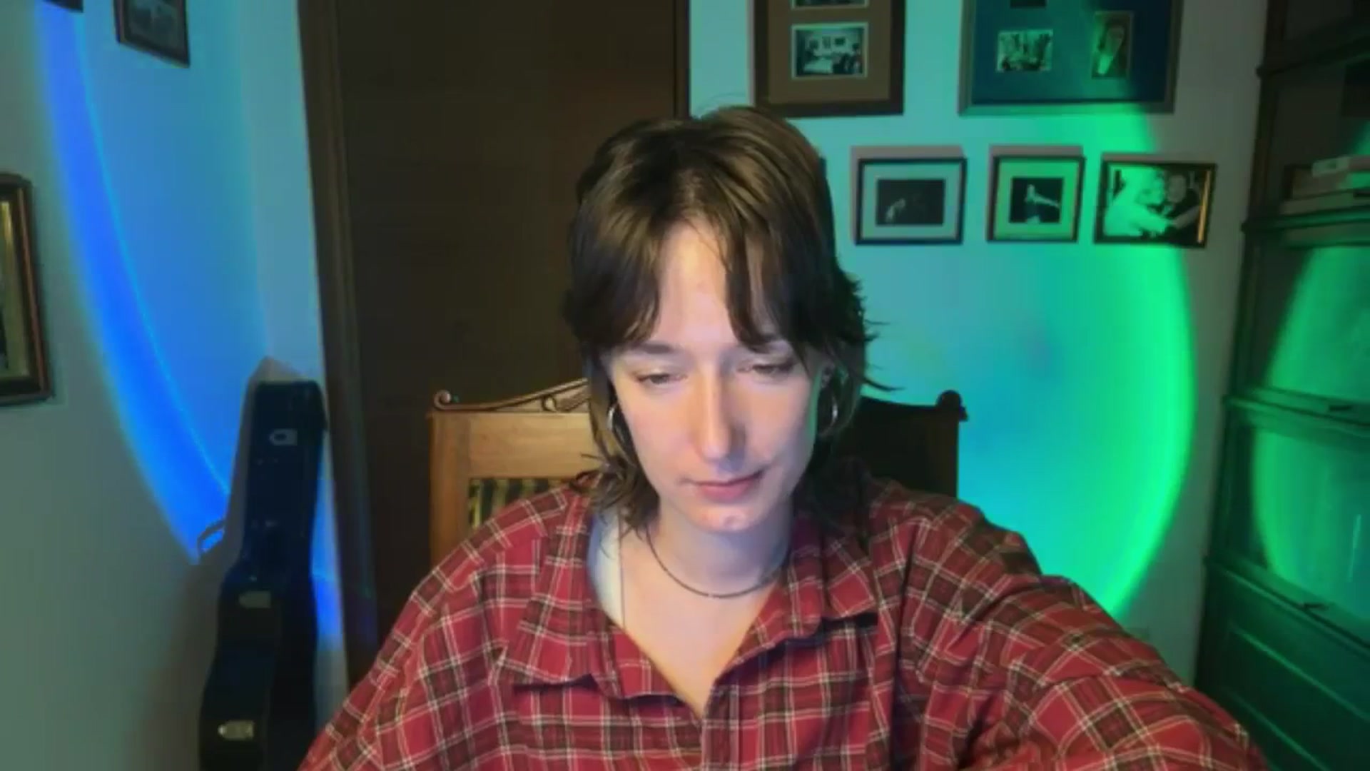 Gallery image thumbnail from LoooneyTunes's myfreecams stream on, 12/23/2025, 17:46 image 13 of 20