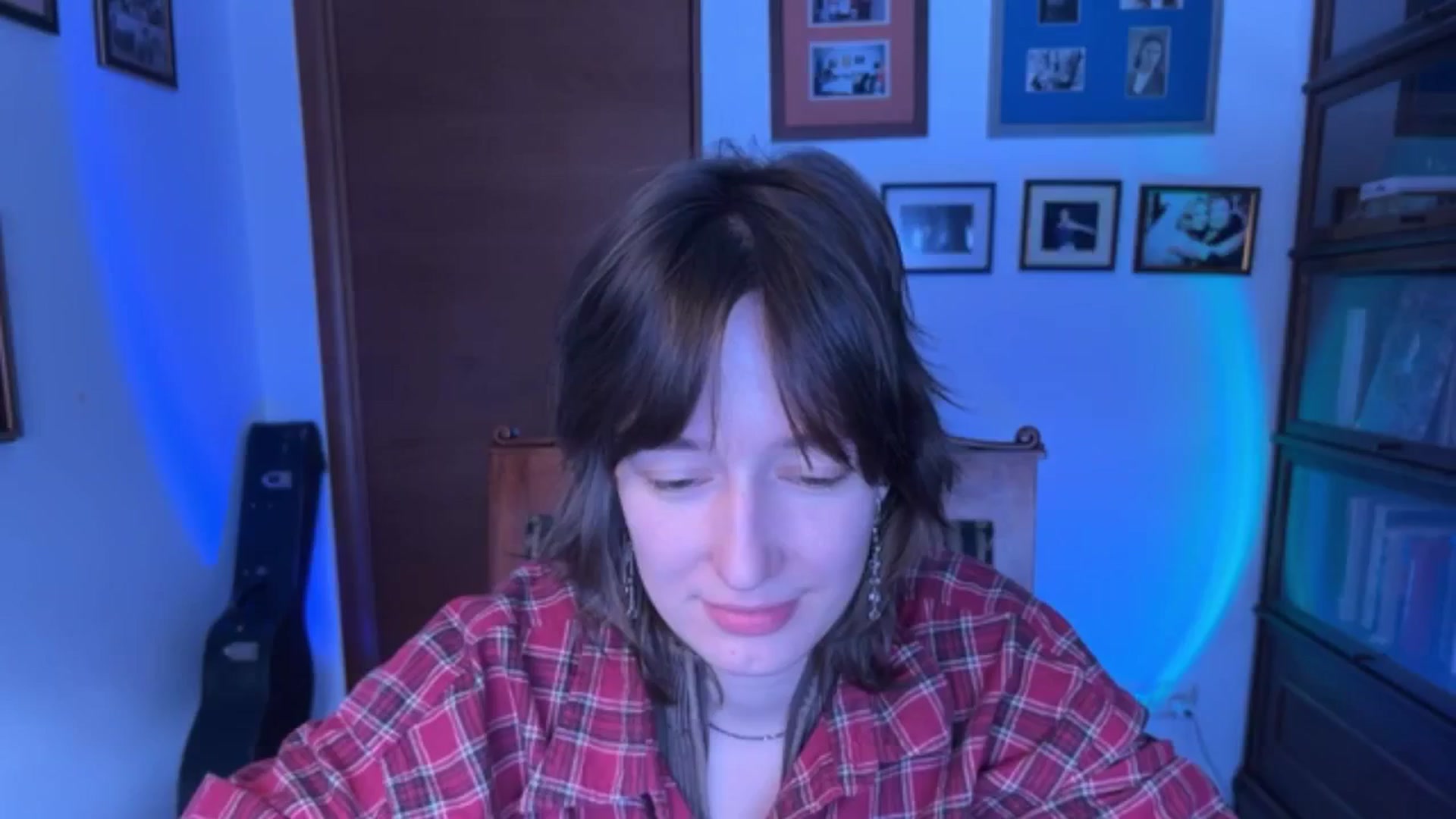 Gallery image thumbnail from LoooneyTunes's myfreecams stream on, 01/10/2026, 09:33 image 17 of 20