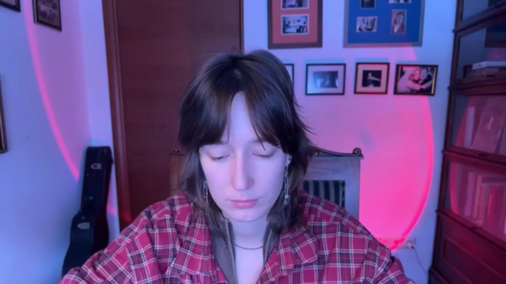 Gallery image thumbnail from LoooneyTunes's myfreecams stream on, 01/10/2026, 10:06 image 5 of 20