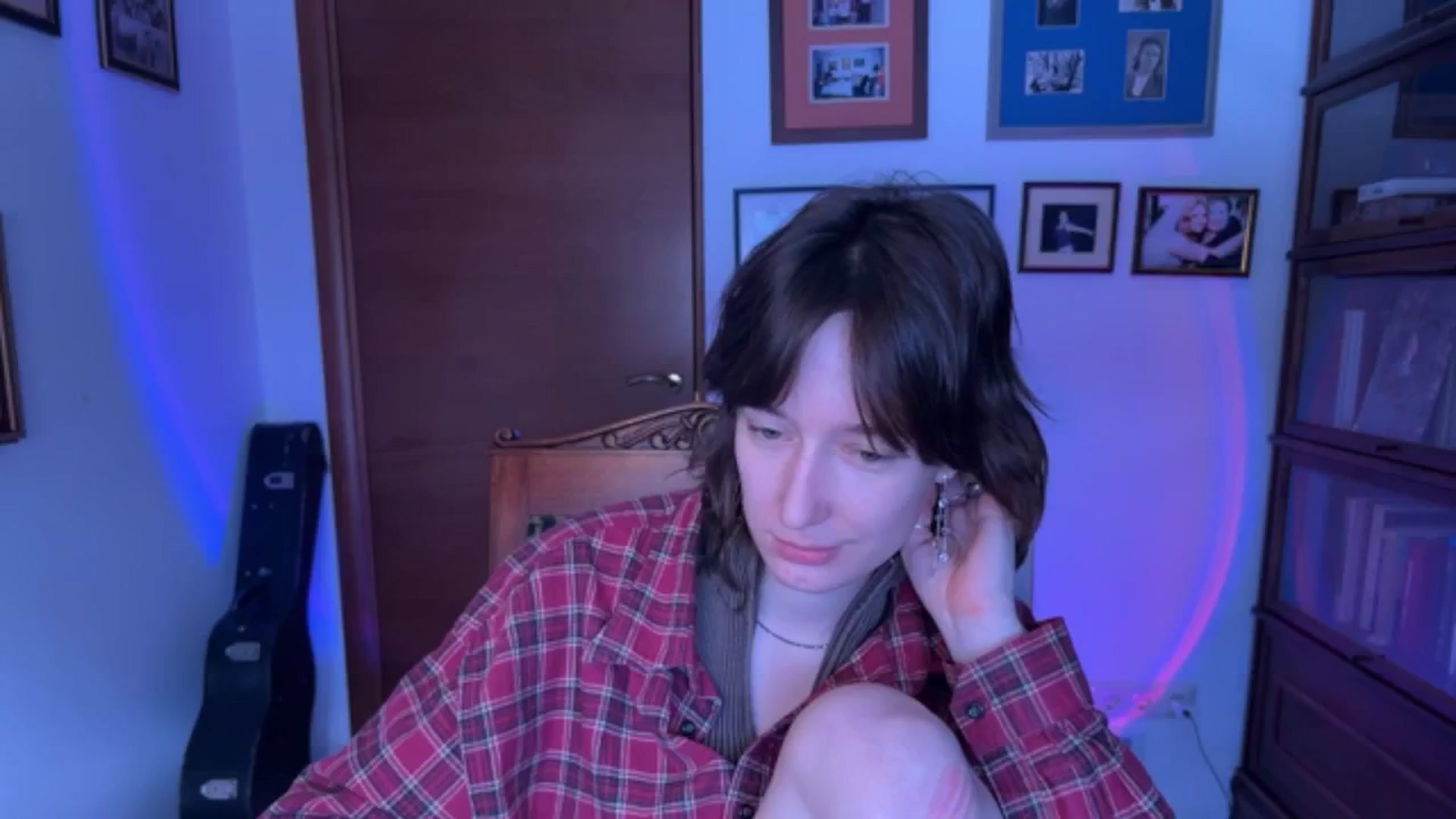 Gallery image thumbnail from LoooneyTunes's myfreecams stream on, 01/10/2026, 10:06 image 17 of 20
