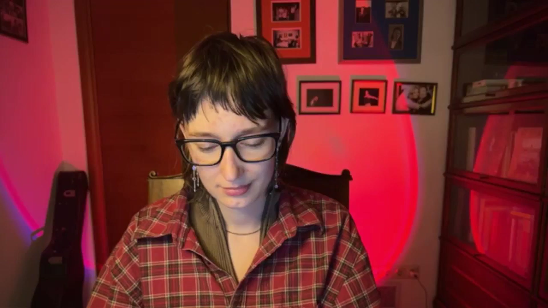Gallery image thumbnail from LoooneyTunes's myfreecams stream on, 01/27/2026, 01:05 image 10 of 20