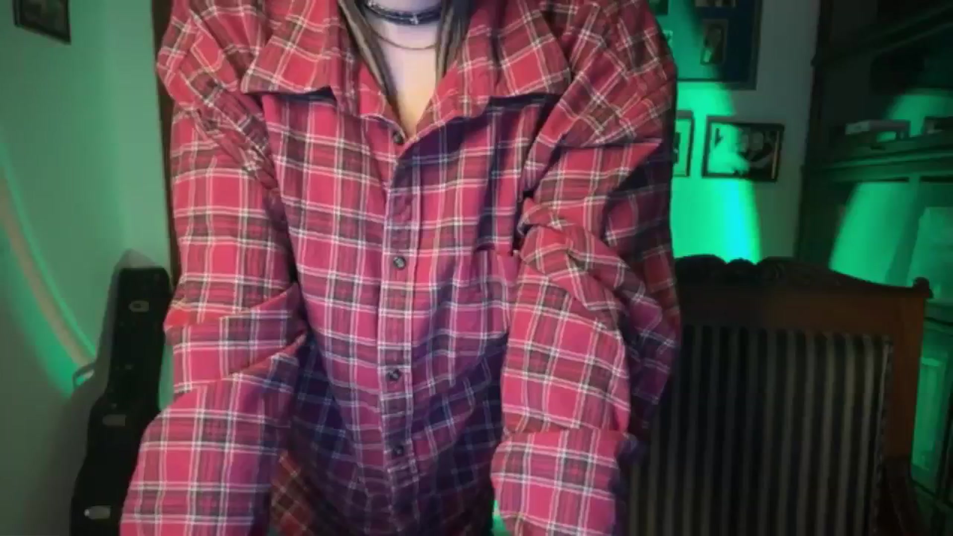 Gallery image thumbnail from LoooneyTunes's myfreecams stream on, 01/28/2026, 15:18 image 12 of 20