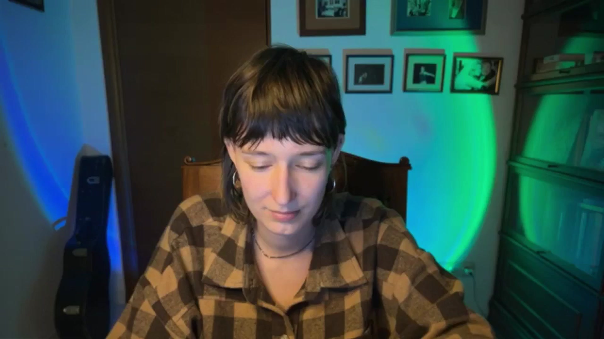 Gallery image thumbnail from LoooneyTunes's myfreecams stream on, 02/05/2026, 17:05 image 11 of 20