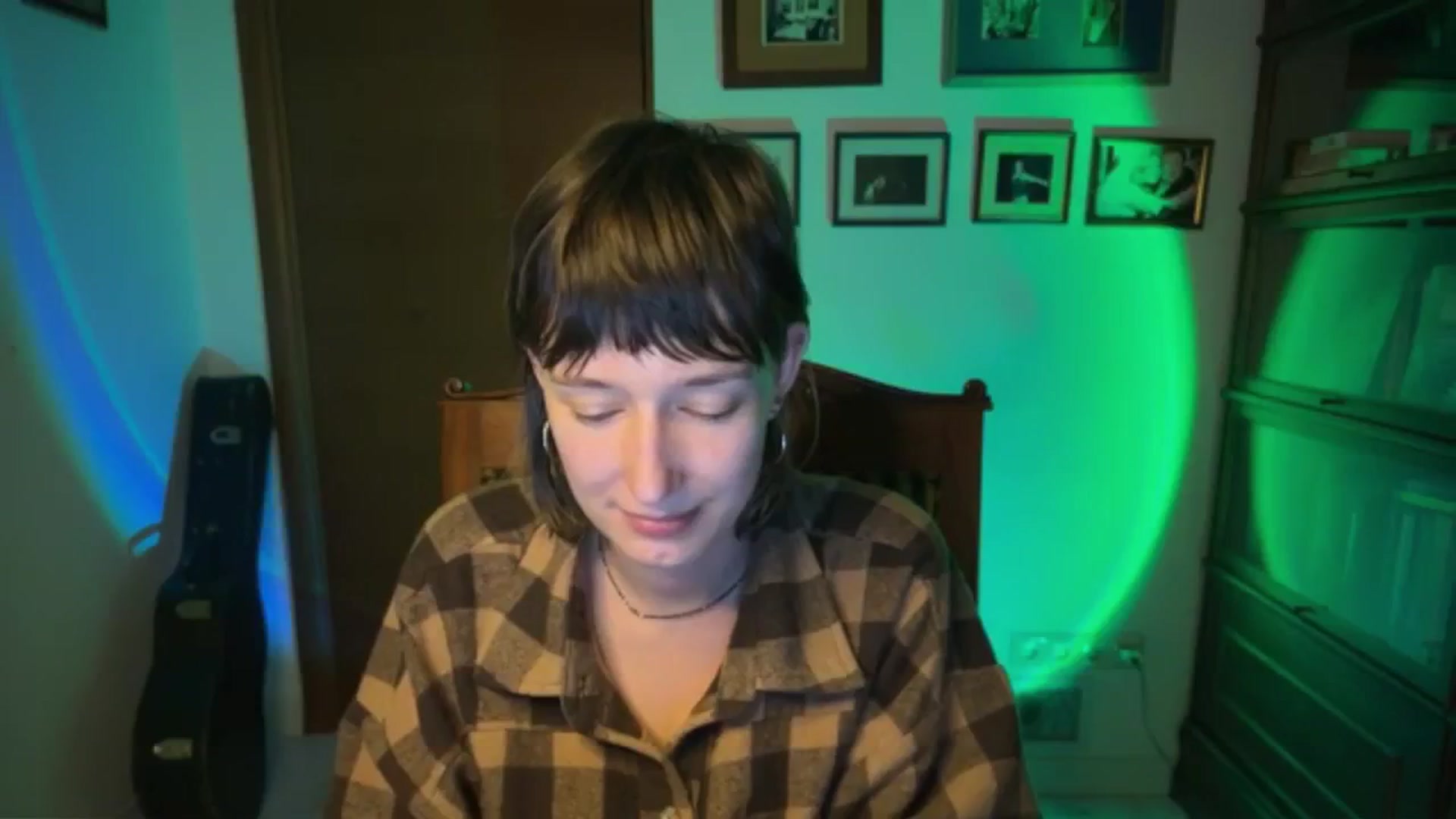 Gallery image thumbnail from LoooneyTunes's myfreecams stream on, 02/05/2026, 17:05 image 6 of 20