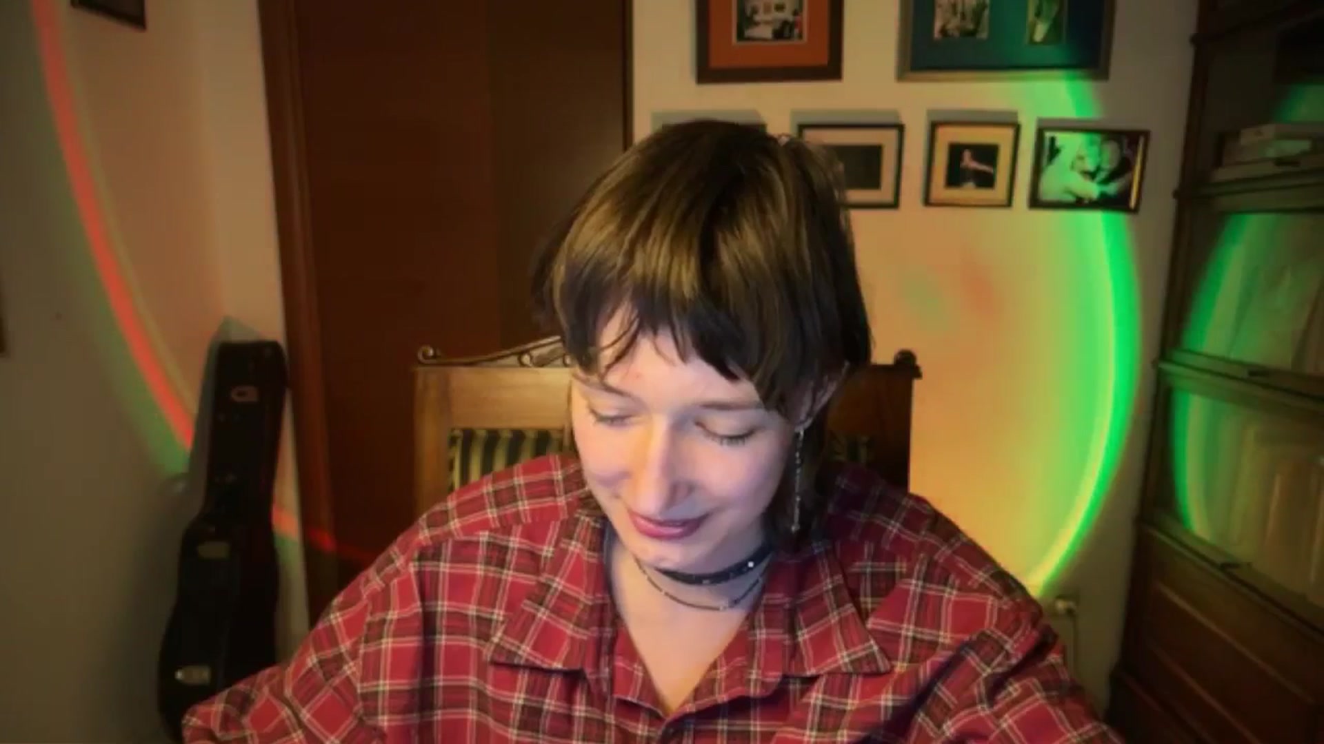 Gallery image thumbnail from LoooneyTunes's myfreecams stream on, 02/06/2026, 19:25 image 15 of 20