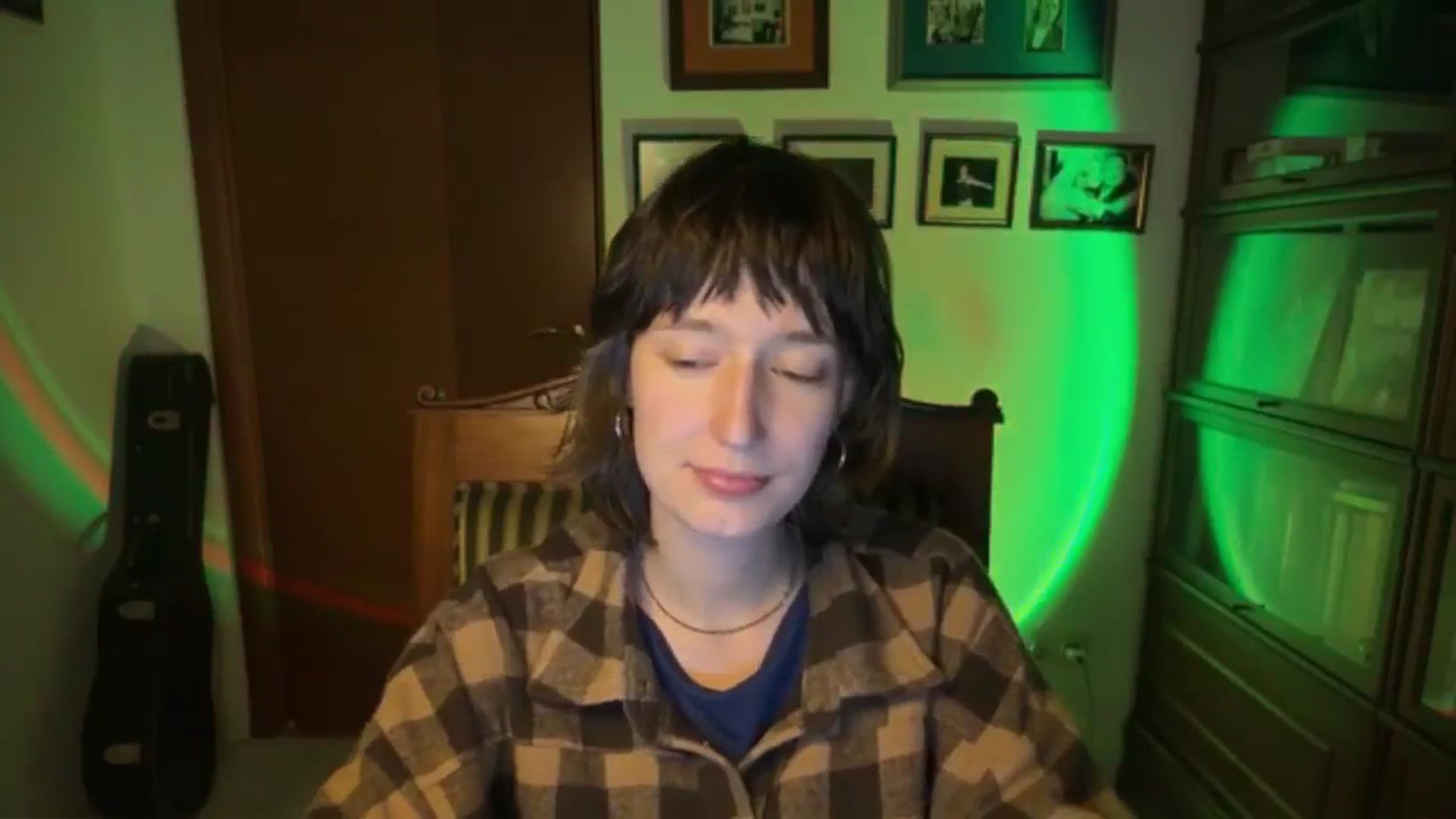 Gallery image thumbnail from LoooneyTunes's myfreecams stream on, 02/09/2026, 24:05 image 13 of 20