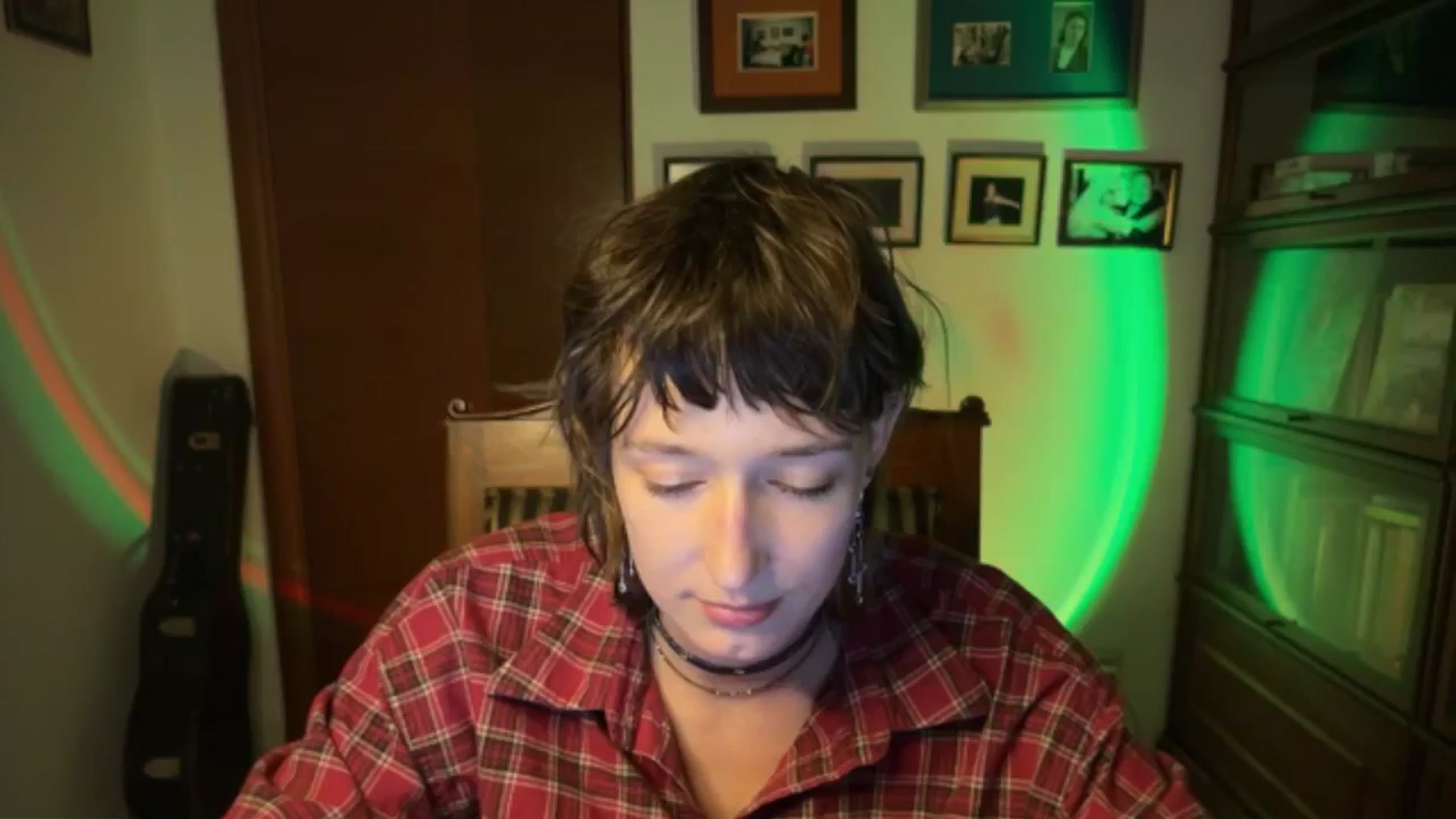 Gallery image thumbnail from LoooneyTunes's myfreecams stream on, 02/10/2026, 17:02 image 12 of 20