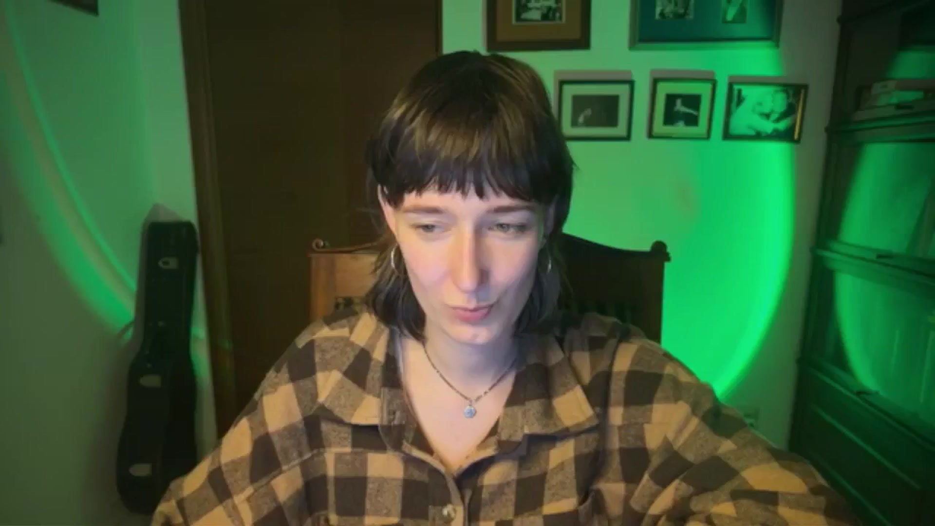 Gallery image thumbnail from LoooneyTunes's myfreecams stream on, 02/16/2026, 22:53 image 19 of 20