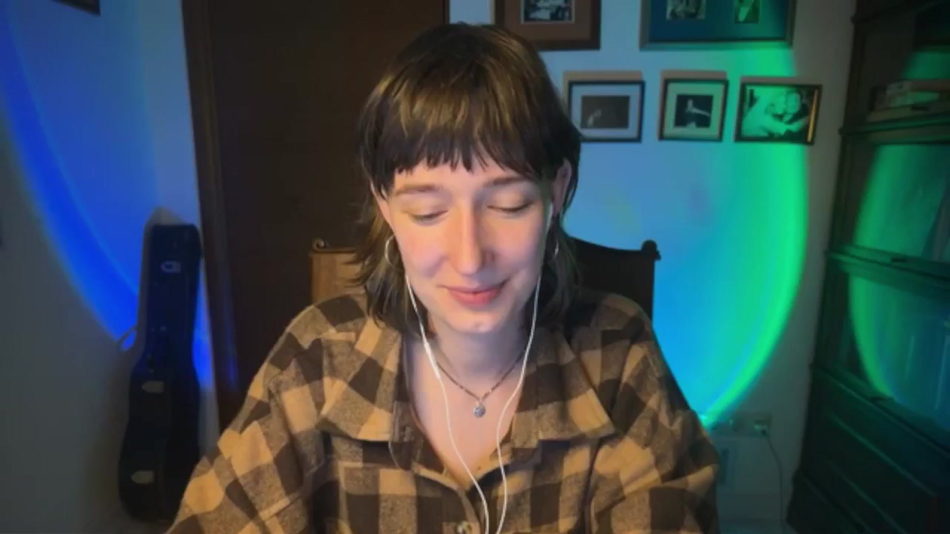 Gallery image thumbnail from LoooneyTunes's myfreecams stream on, 02/16/2026, 22:53 image 5 of 20