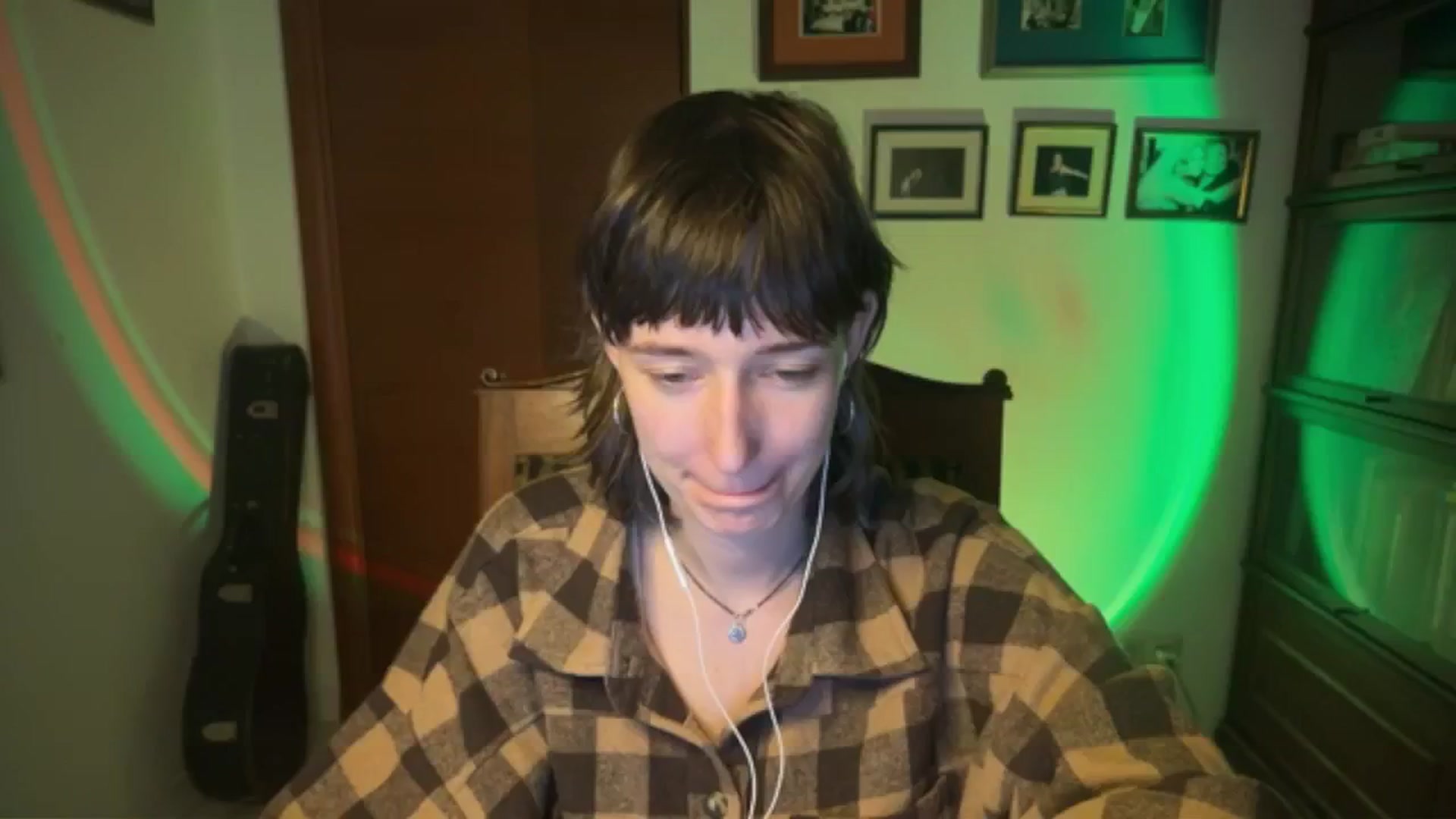 Gallery image thumbnail from LoooneyTunes's myfreecams stream on, 02/16/2026, 22:53 image 6 of 20