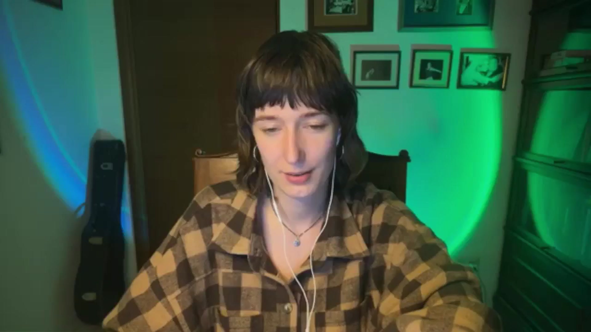 Gallery image thumbnail from LoooneyTunes's myfreecams stream on, 02/16/2026, 22:53 image 1 of 20
