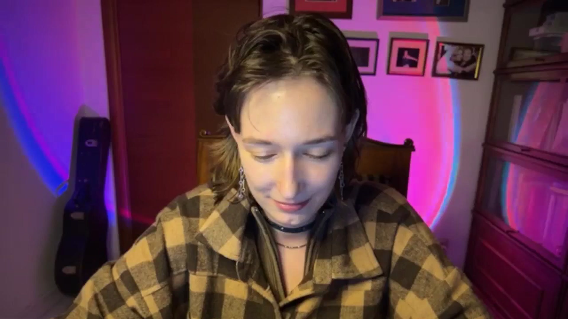 Gallery image thumbnail from LoooneyTunes's myfreecams stream on, 03/06/2026, 22:22 image 3 of 20