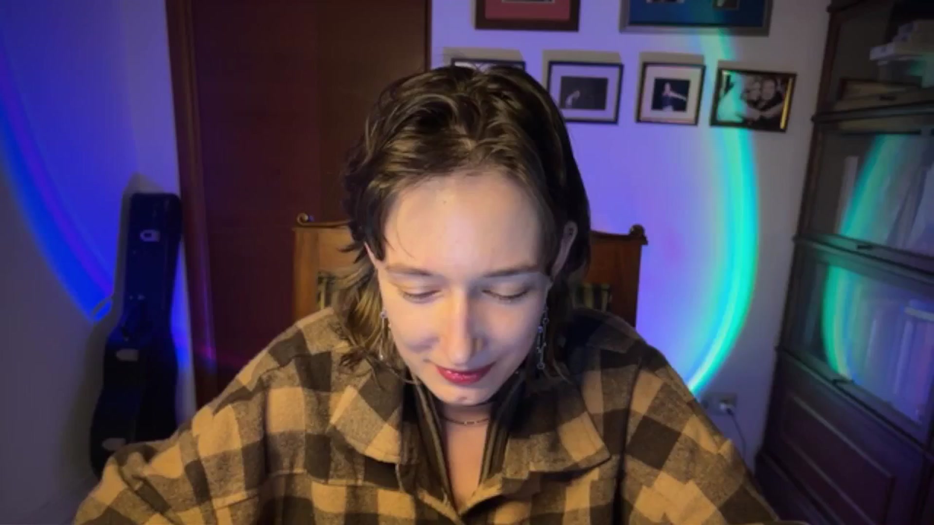 Gallery image thumbnail from LoooneyTunes's myfreecams stream on, 03/06/2026, 22:22 image 15 of 20