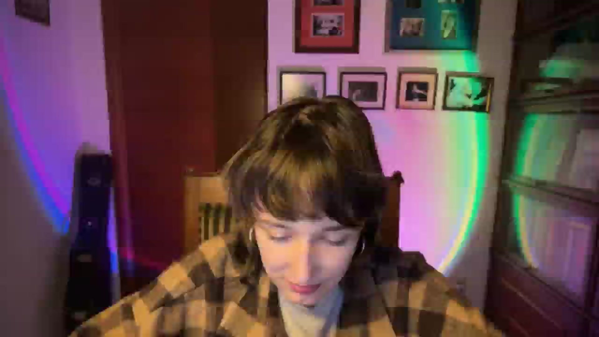 Gallery image thumbnail from LoooneyTunes's myfreecams stream on, 03/15/2026, 24:22 image 13 of 20