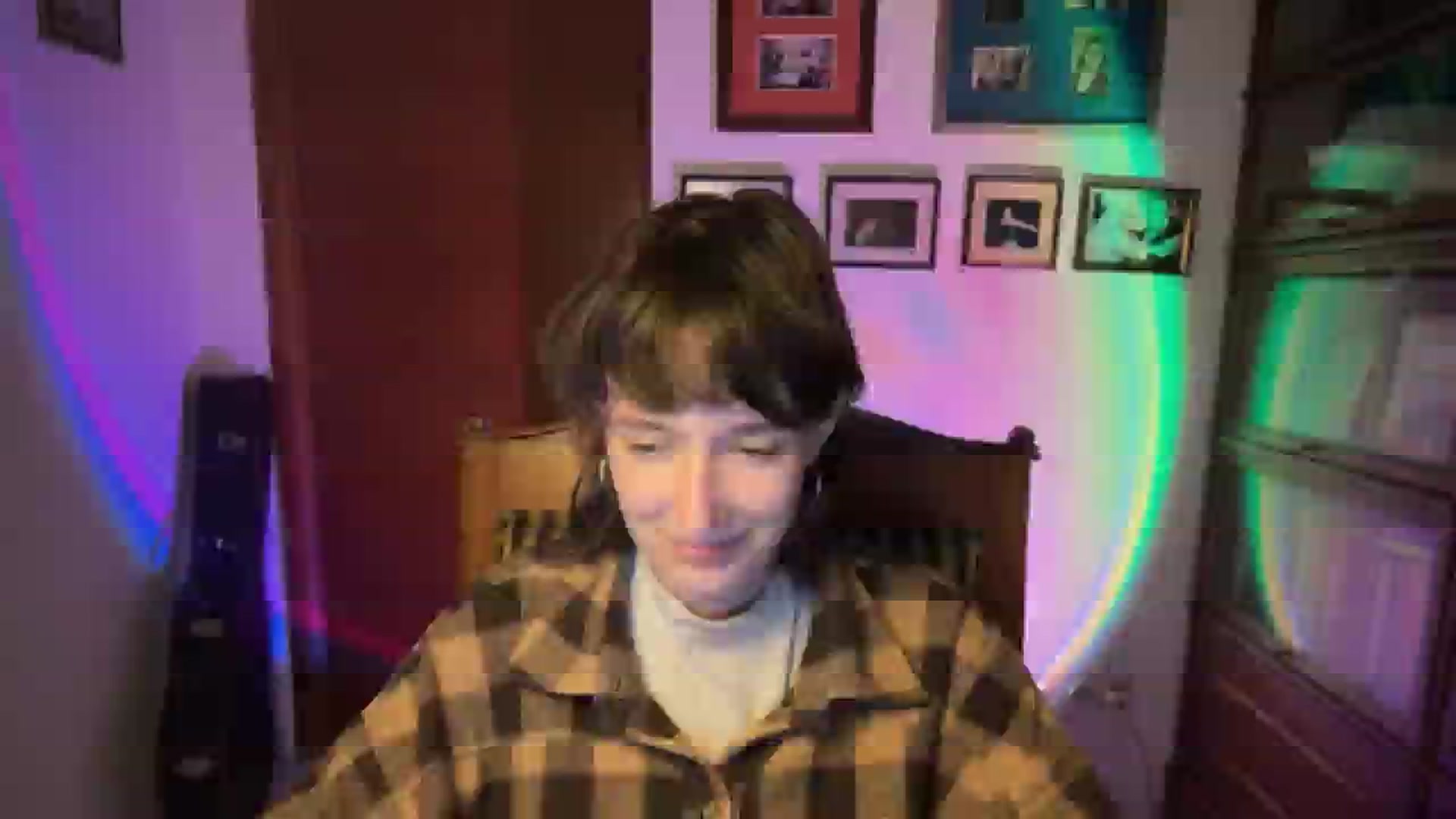 Gallery image thumbnail from LoooneyTunes's myfreecams stream on, 03/15/2026, 24:22 image 4 of 20