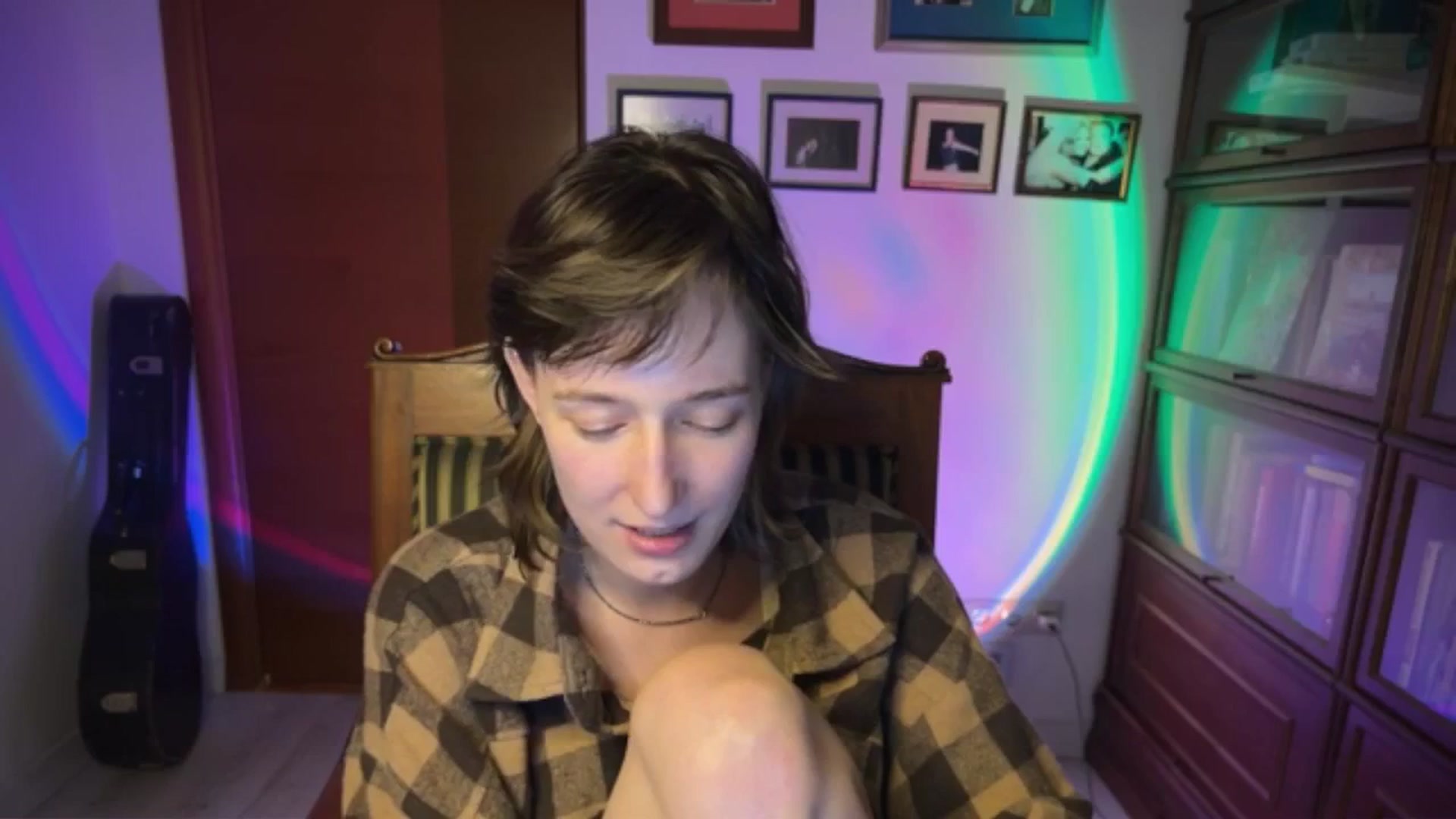Gallery image thumbnail from LoooneyTunes's myfreecams stream on, 03/18/2026, 20:14 image 10 of 20