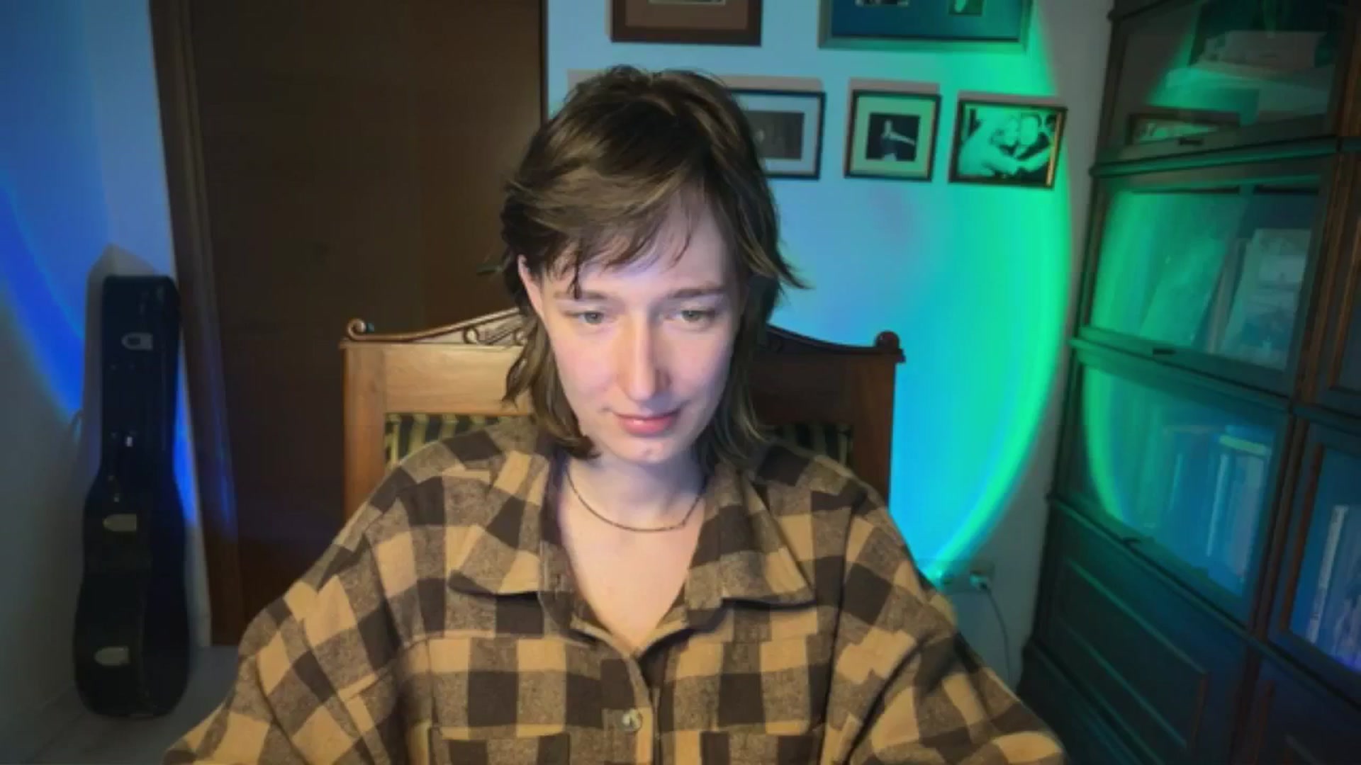 Gallery image thumbnail from LoooneyTunes's myfreecams stream on, 03/18/2026, 23:23 image 8 of 20