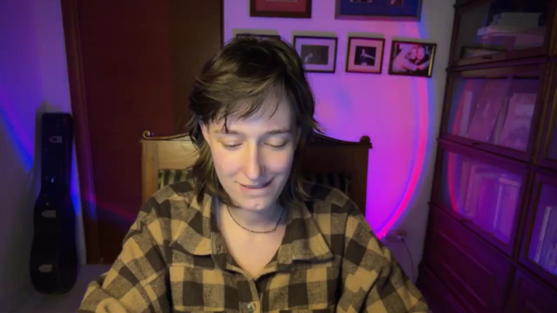 Gallery image thumbnail from LoooneyTunes's myfreecams stream on, 03/18/2026, 23:23 image 4 of 20