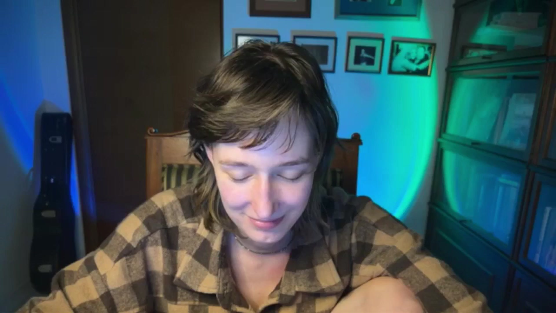 Gallery image thumbnail from LoooneyTunes's myfreecams stream on, 03/18/2026, 23:23 image 15 of 20