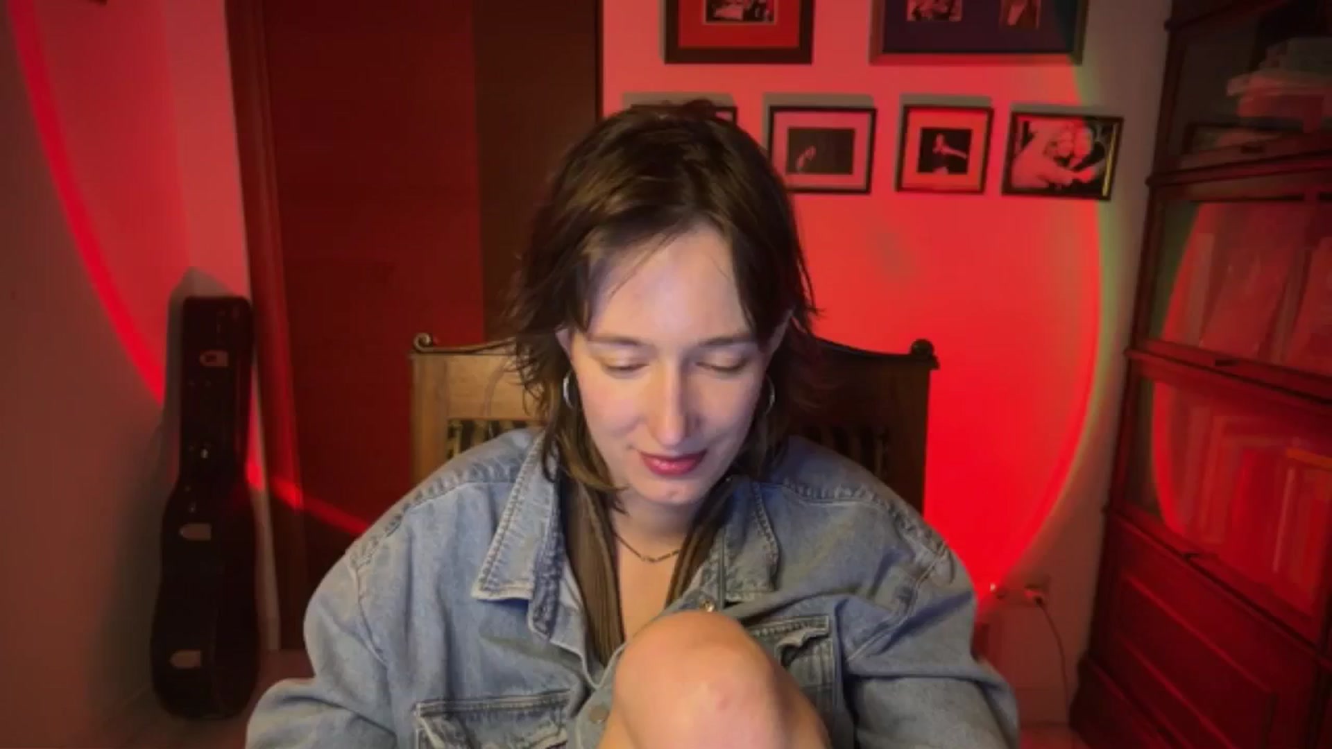 Gallery image thumbnail from LoooneyTunes's myfreecams stream on, 03/19/2026, 23:49 image 19 of 20
