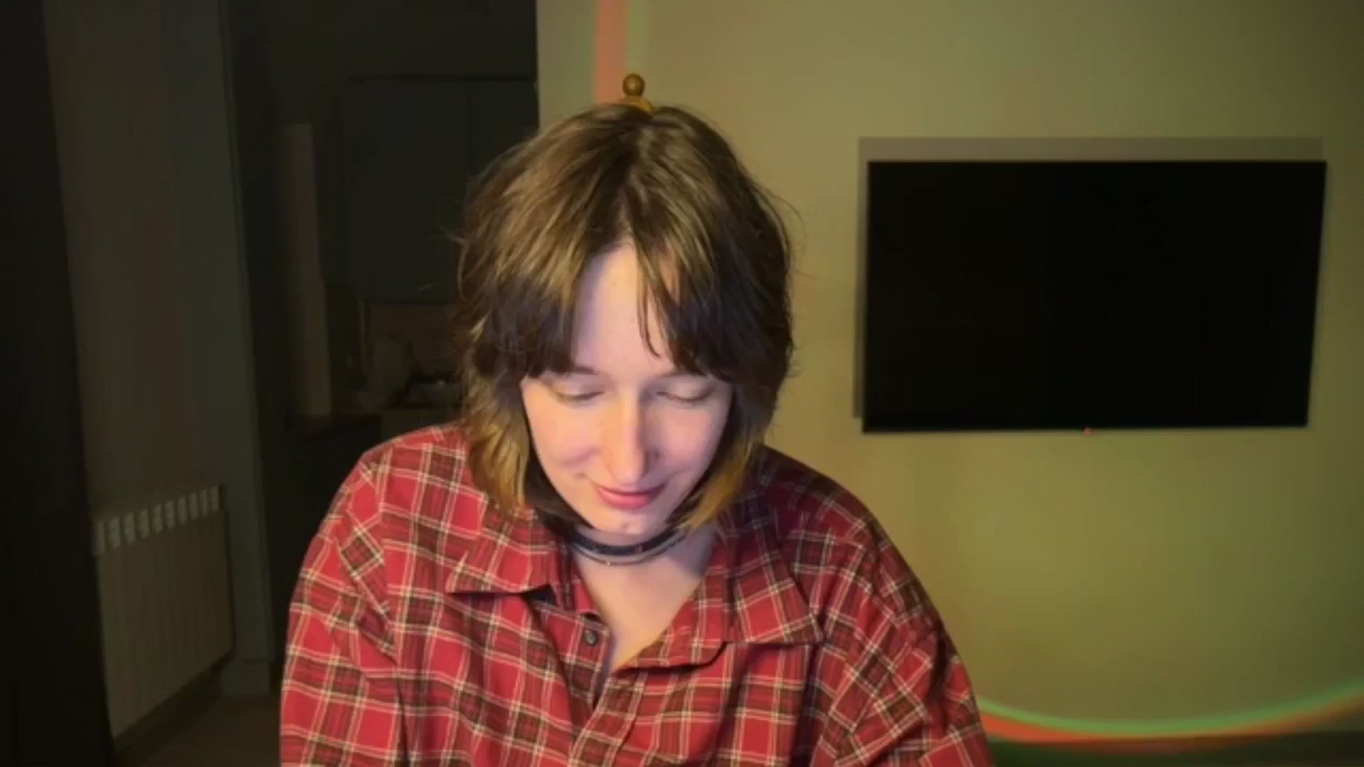 Gallery image thumbnail from LoooneyTunes's myfreecams stream on, 04/10/2026, 24:16 image 2 of 20