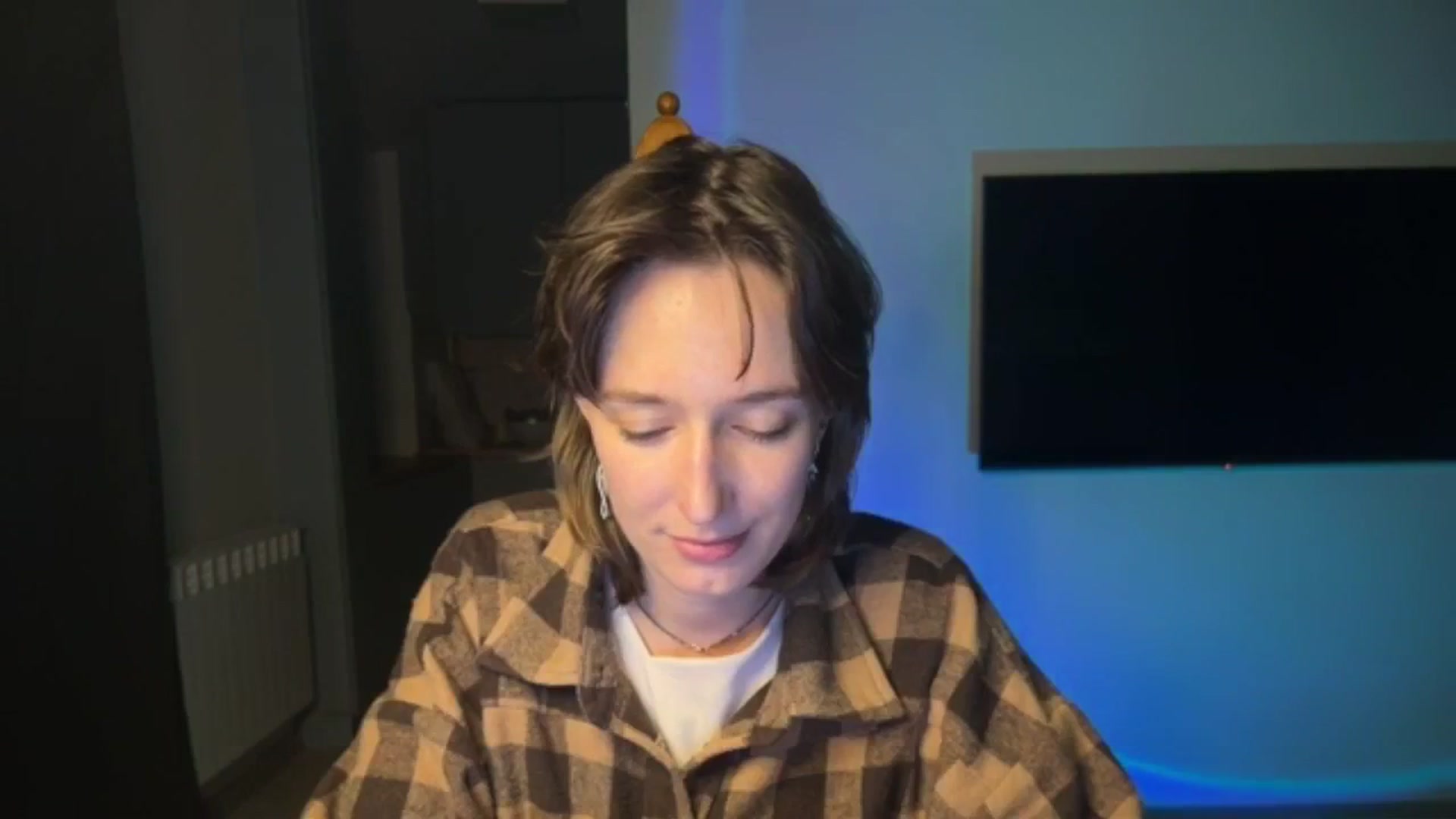 Gallery image thumbnail from LoooneyTunes's myfreecams stream on, 04/10/2026, 22:42 image 16 of 20